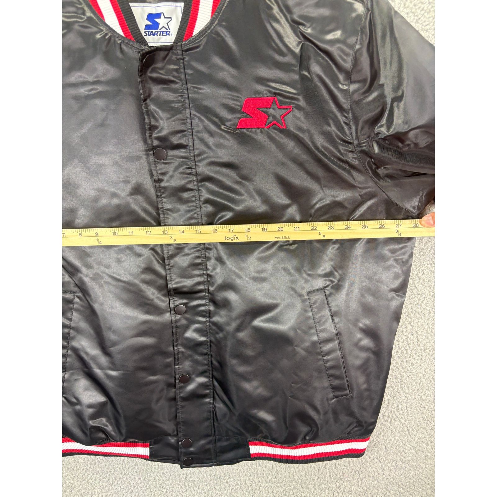 NFL Starter Retro Satin Varsity Bomber Jacket Mens 2XL Black Red Size US XXL / EU 58 / 5 - 4 Thumbnail