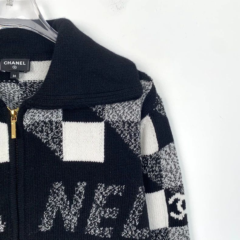 Chanel ChanelSki Series Color Block Logo Letter Inlaid Zipper Cash Size XXS / US 00 / IT 34 - 3 Thumbnail