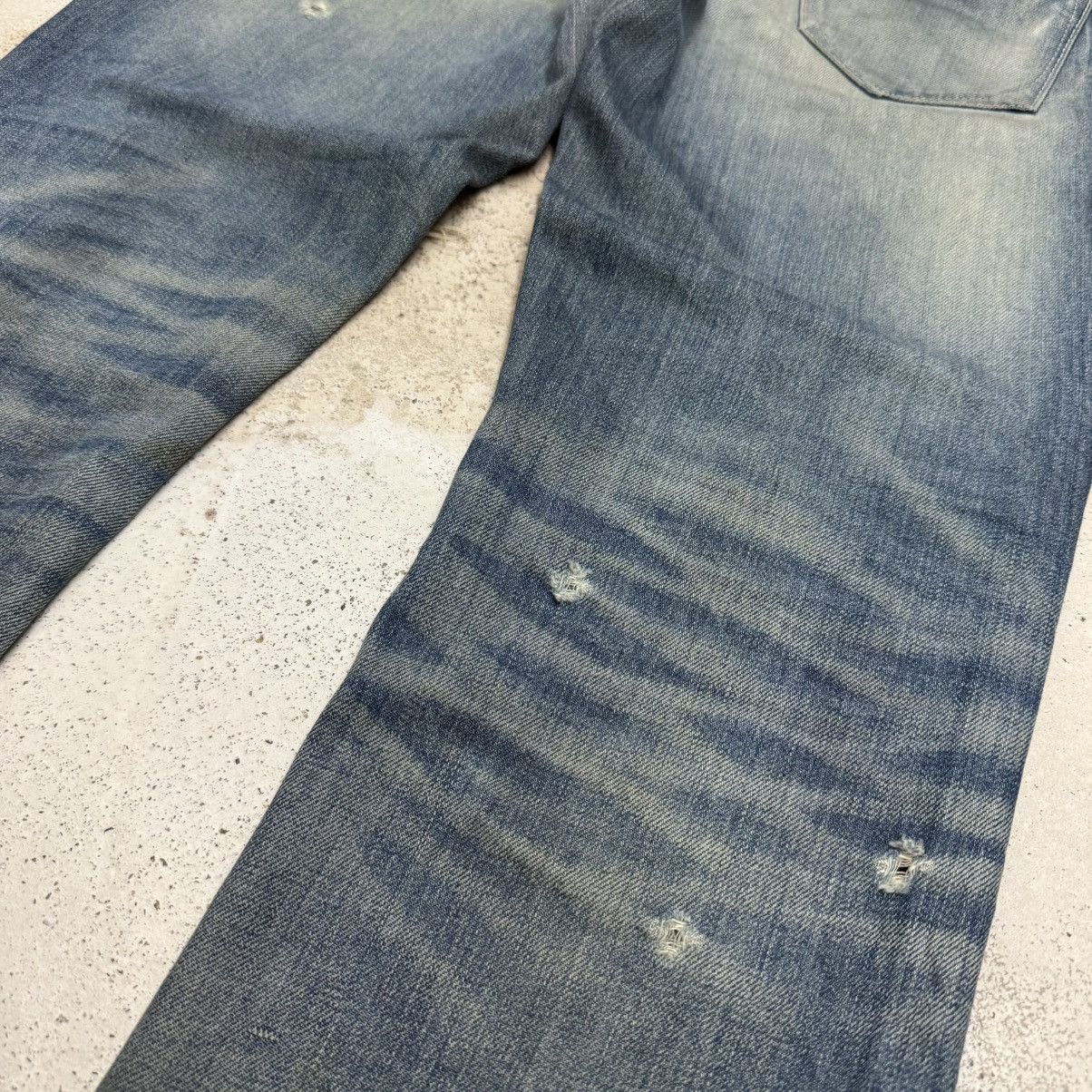 Vanquish Vanquish Muddy Distressed Whisker Denim Pants Size US 31 - 13 Thumbnail