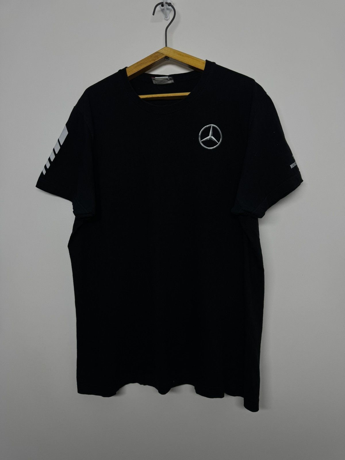 Clique Vintage Mercedes Benz Embroidered AMG logo t-shirt Size US L / EU 52-54 / 3 - 6 Thumbnail
