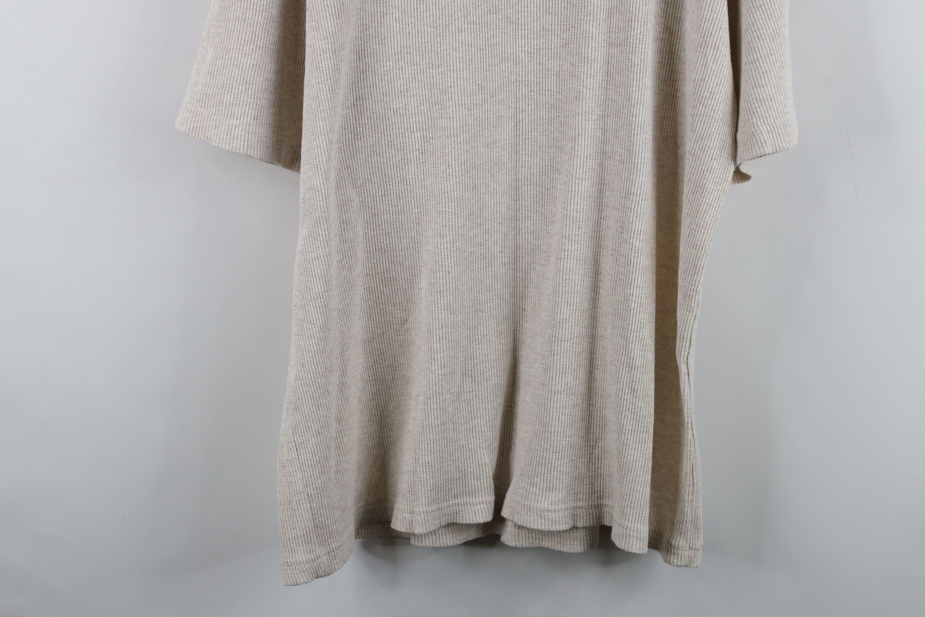 Vintage Vintage 90s Streetwear Waffle Knit Henley T-Shirt Beige Size US XL / EU 56 / 4 - 10 Thumbnail
