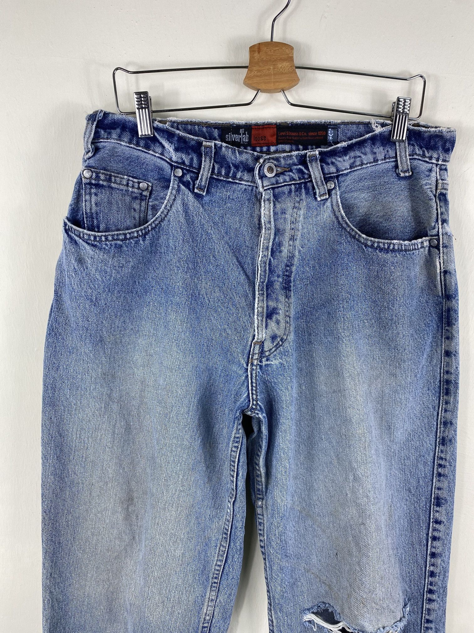 Levi's Vintage Clothing RARE Vintage Levis Baggy Loose Silvertab Distressed Jean Size US 33 - 2 Thumbnail