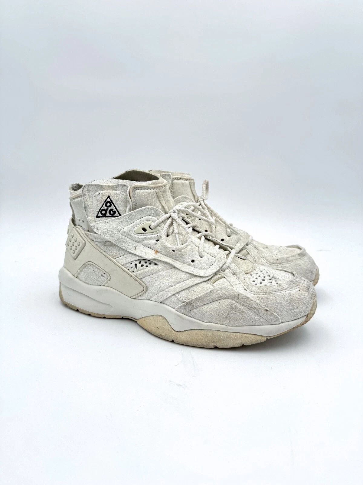 COMME des GARÇONS Air Mowabb ホワイト ACG x CDG Collaboration Nike Air Mowabb - YouTube