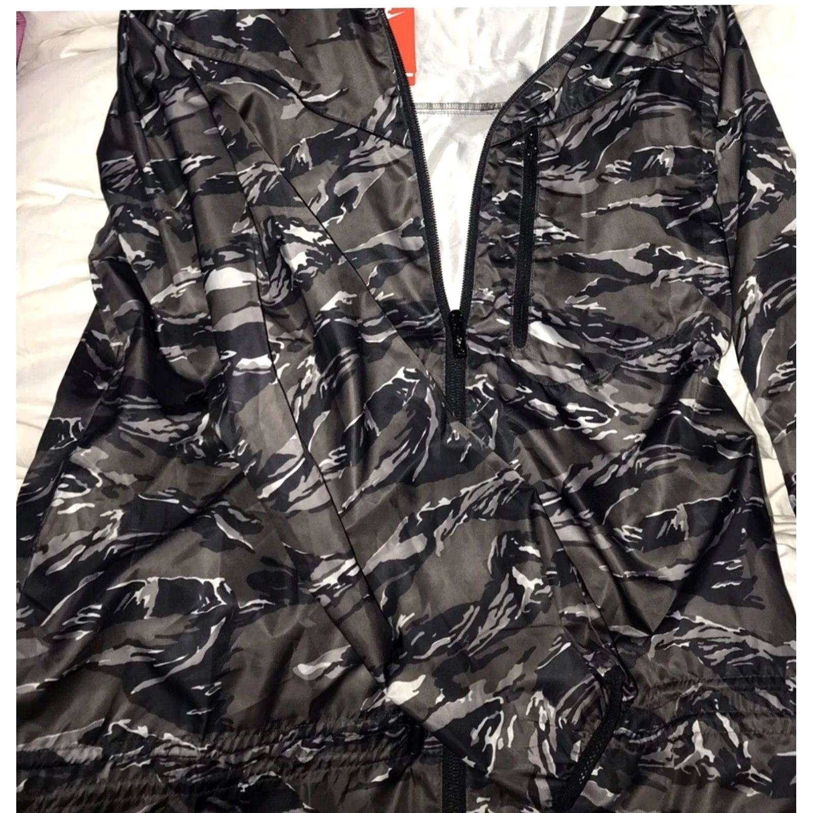 Nike Nike Camoflage Jacket M Men’s Winterbreaker Size US M / EU 48-50 / 2 - 5 Thumbnail