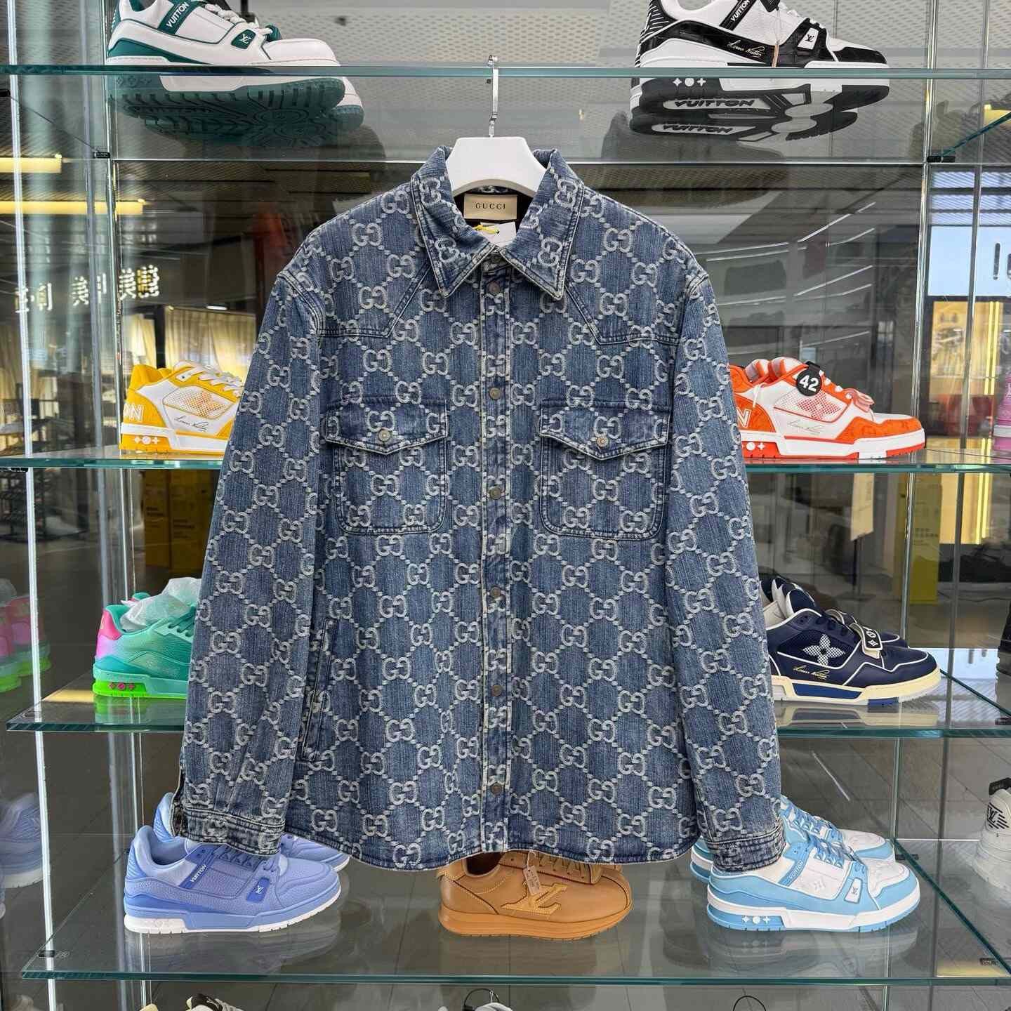 Gucci Gucci Logo Print Collar Denim Jacket Size US XL / EU 56 / 4 - 1 Thumbnail