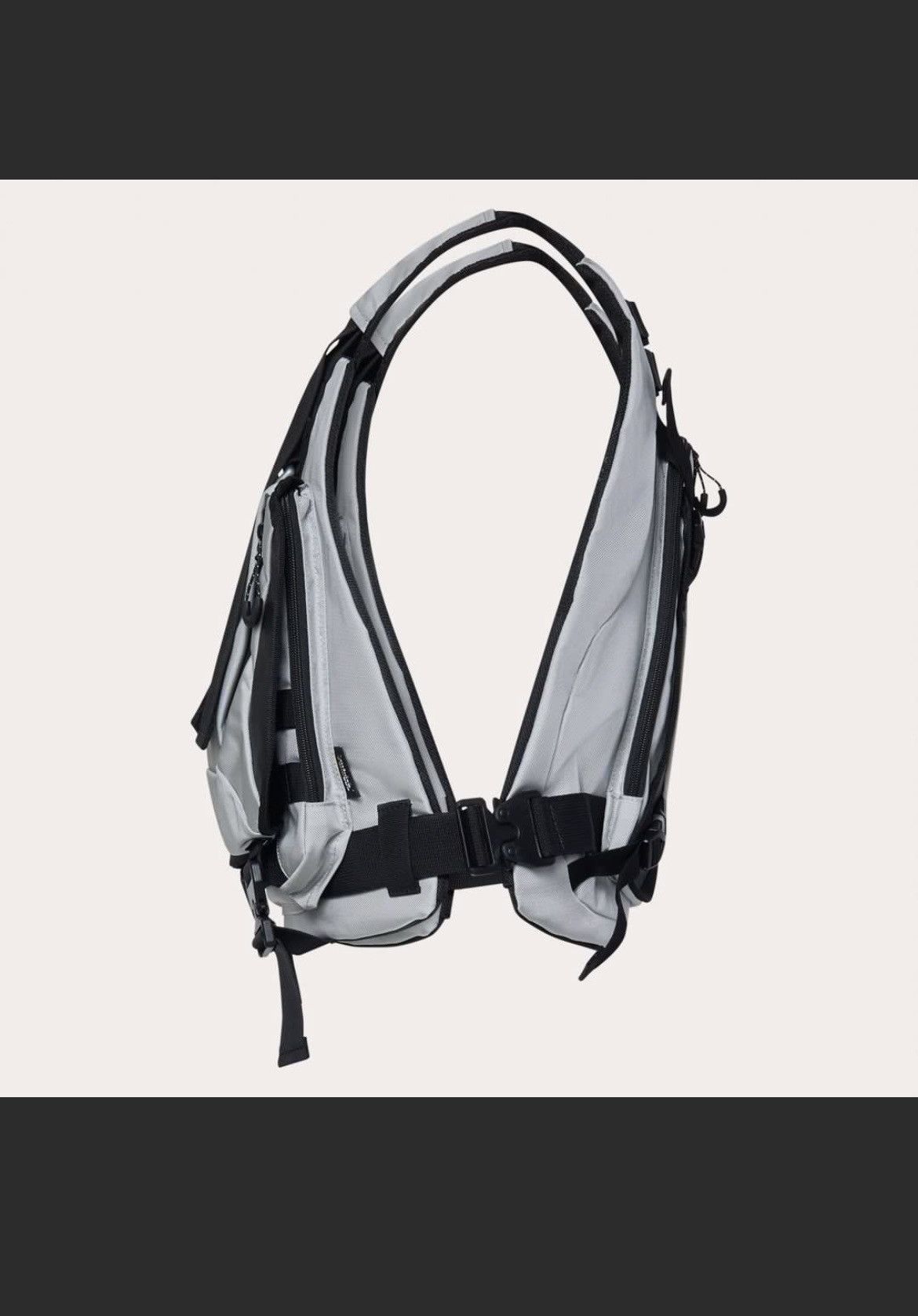 Oakley OAKLEY FGL AP VEST 6.0( JAPAN EXCLUSIVE) Size US M / EU 48-50 / 2 - 5 Thumbnail