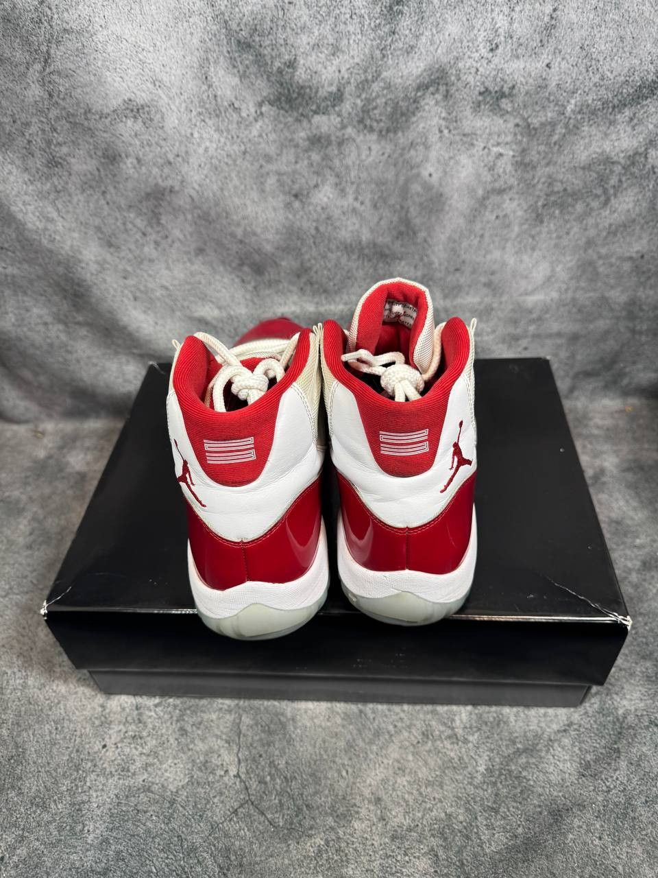 Jordan Brand Size 12 | Jordan 11 Cherry No Box | Pre-Owned Size US 12 / EU 45 - 5 Thumbnail