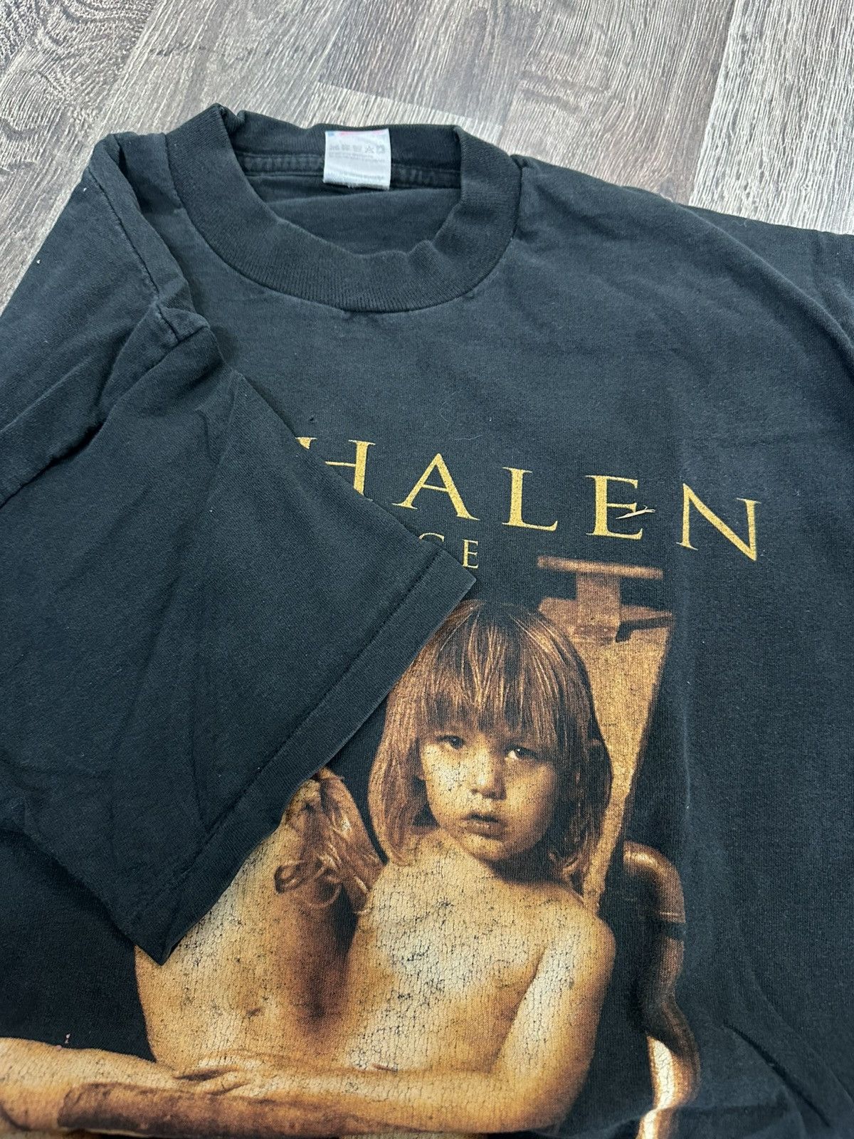 Band Tees Vintage Van halen balance tour 1995 t shirt Size US XL / EU 56 / 4 - 9 Thumbnail