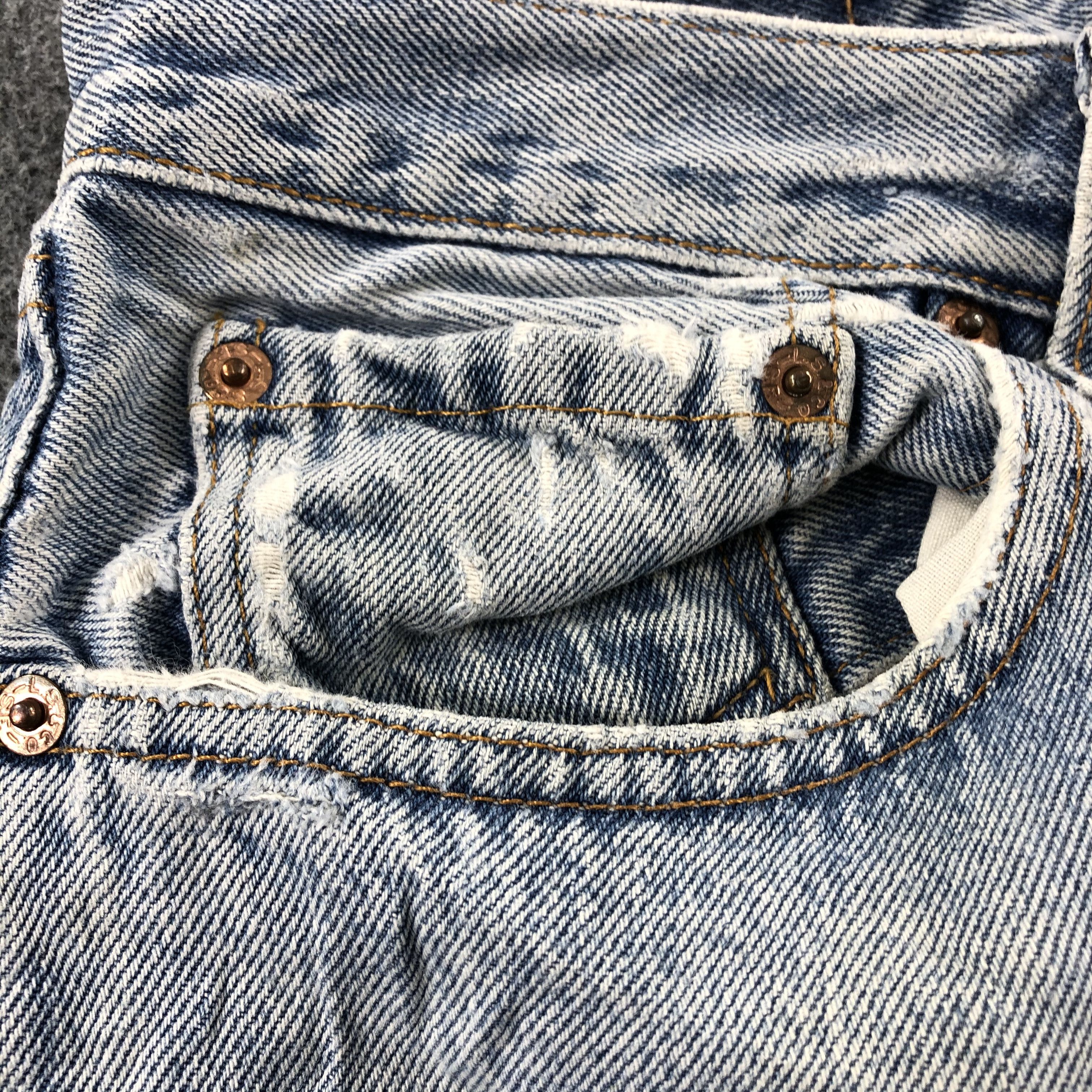 Levi's 90s Vintage Levis 501 Jeans-J2449 Size US 37 - 11 Thumbnail