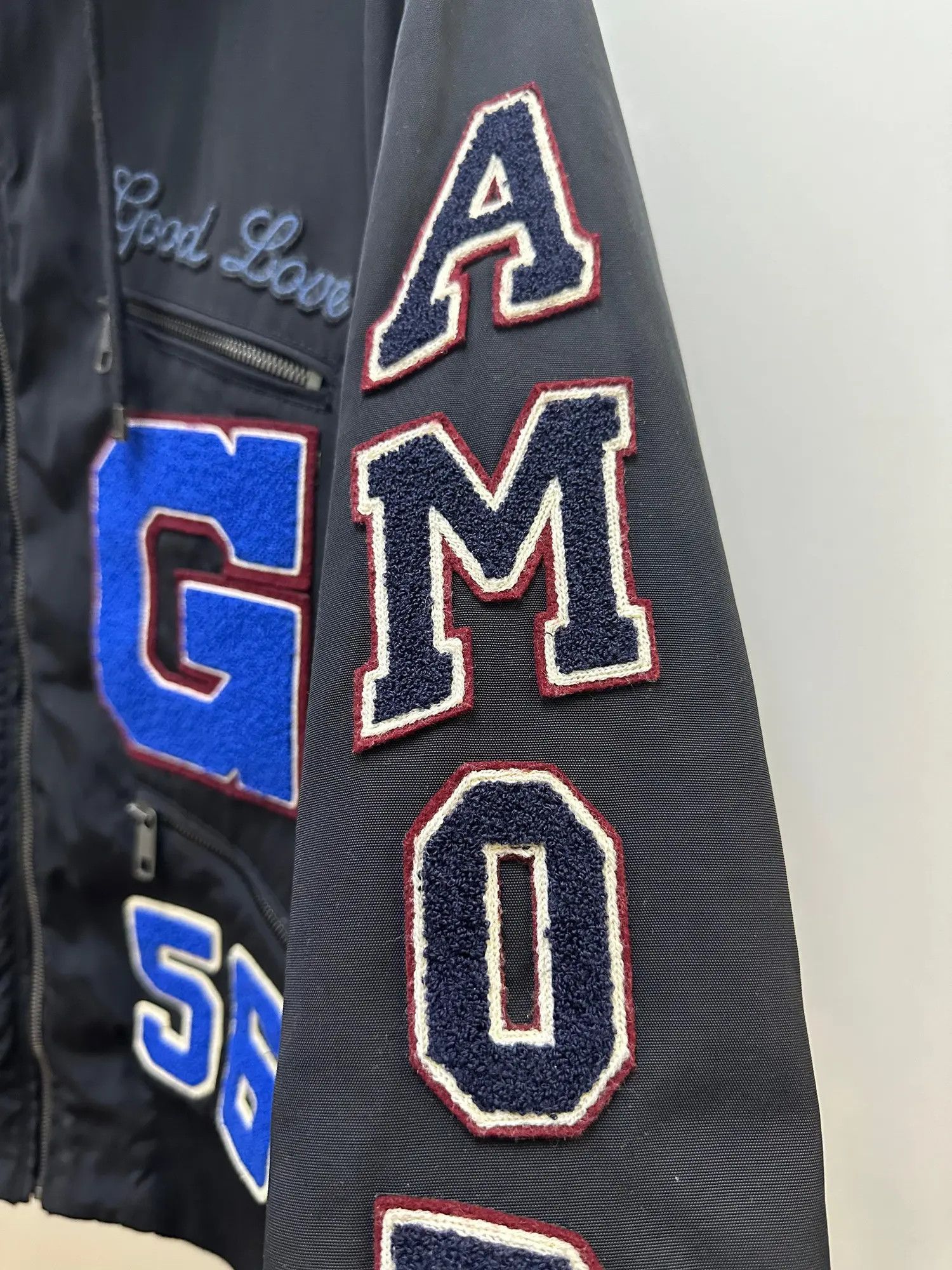 Dolce & Gabbana CC000013 Famiglia Love Jacket in Multicolor Size US S / EU 44-46 / 1 - 4 Thumbnail