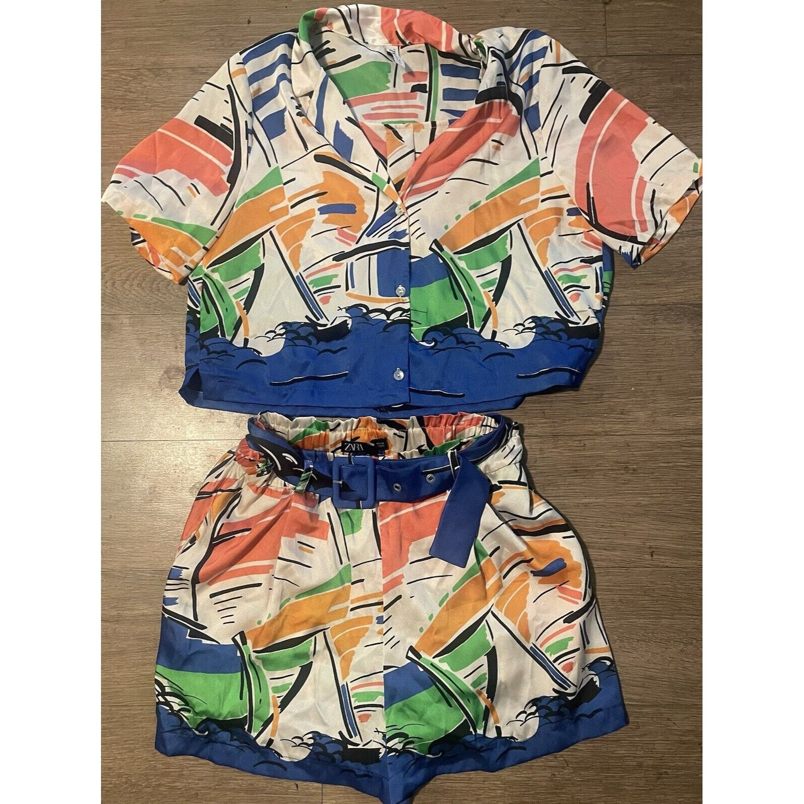 Zara Zara Satin Cropped Shirt & Flowy Shorts w/Belt Set Size S Size S / US 4 / IT 40 - 1 Thumbnail
