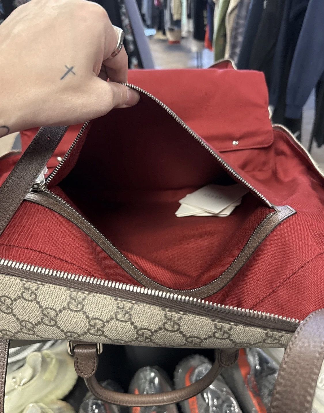 Gucci AUTHENTIC Gucci Beige GG Supreme Trunk Holdall Tote Brown Size ONE SIZE - 19 Thumbnail