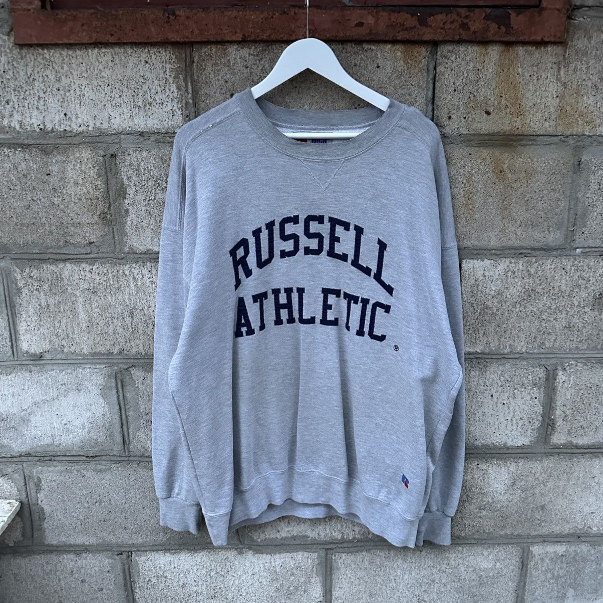 Russell Athletic VTG Russel Athletic Sweatshirt Big Logo Fitted Y2K 00s USA Size US XL / EU 56 / 4 - 1 Thumbnail