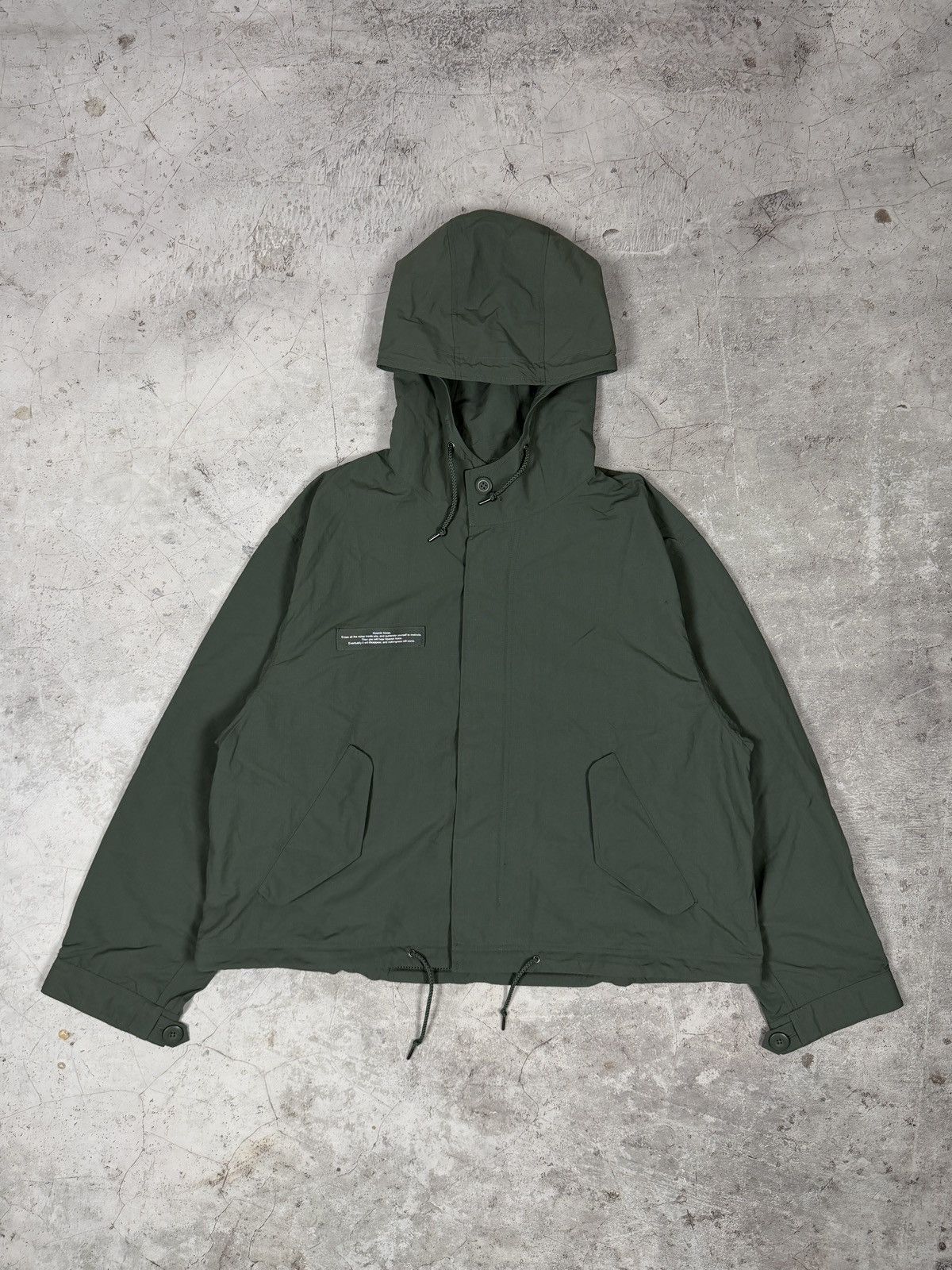 GU × Undercover GU × UNDERCOVER transformer jacket/cloak. Size US L / EU 52-54 / 3 - 4 Thumbnail