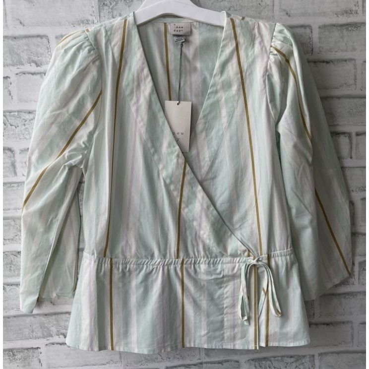 Other Women's Medium stripped Long Sleeve Wrap Top - a New Day MIn Size L / US 10 / IT 46 - 4 Thumbnail