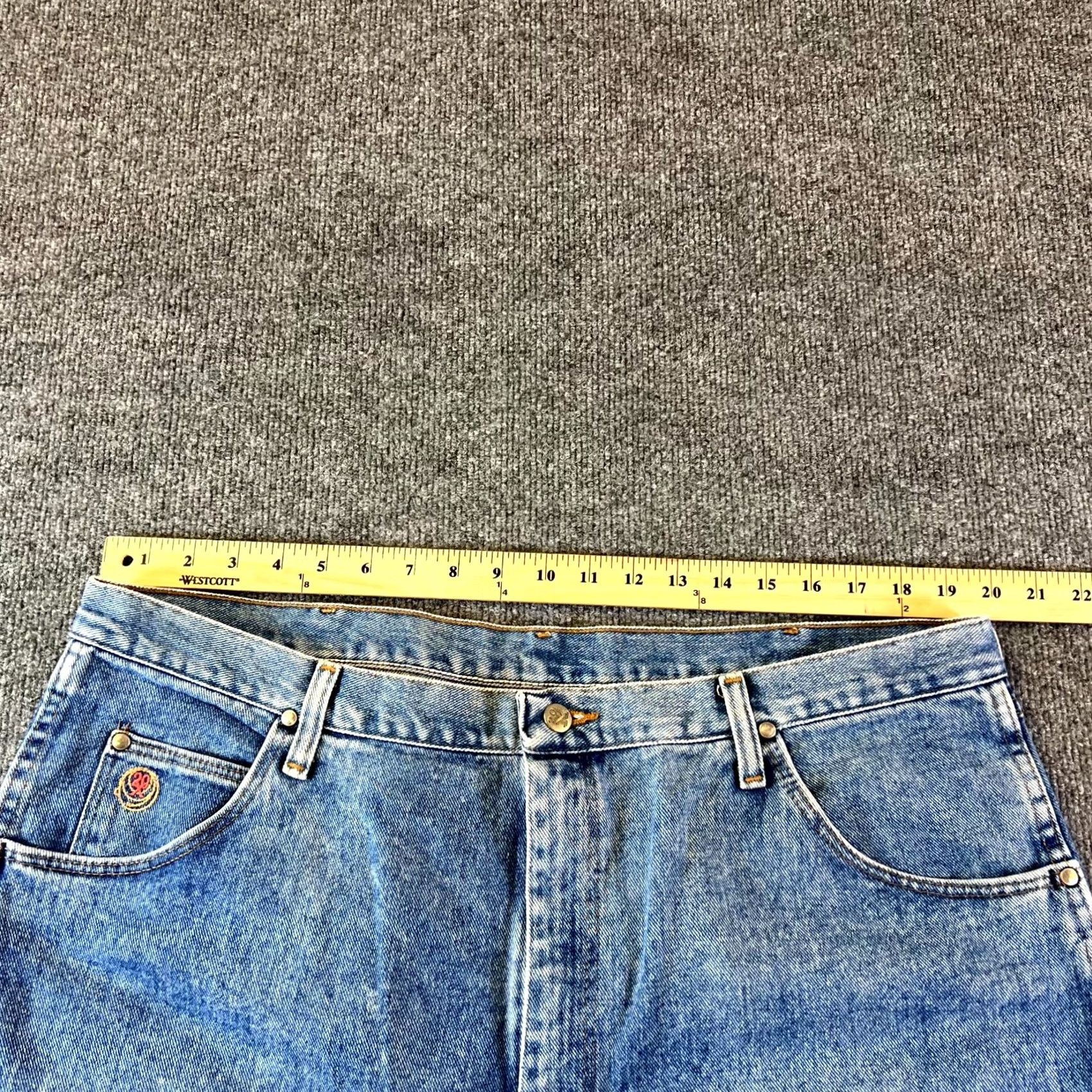 Wrangler VINTAGE Wrangler Jeans Mens 42x34 Blue Denim High Rise Regular Fit Tapered Leg Wrangler 20X Jeans Mens Blue 42x34 Regular Fit Jeans Size US 42 / EU 58 - 3 Thumbnail