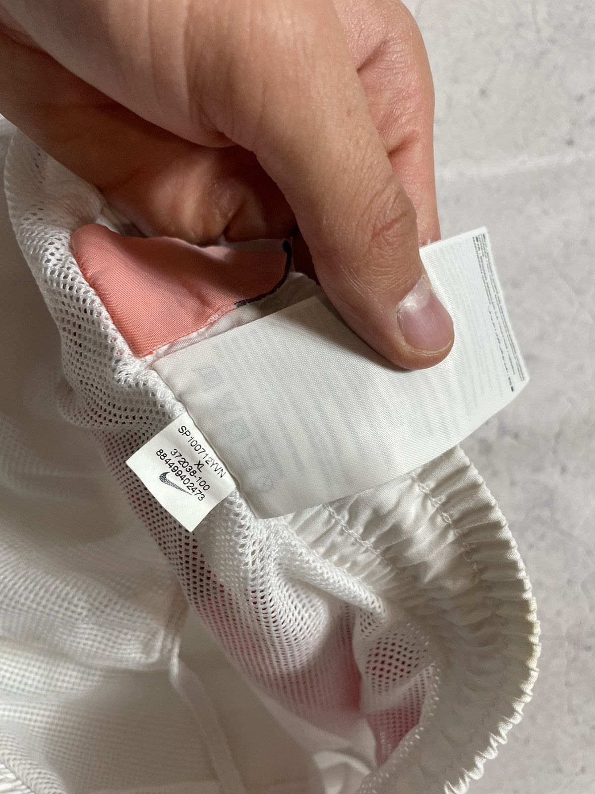 Nike × Vintage Vintage Nylon Nike Swoosh Logo Drill Y2K Shorts White Size US 36 / EU 52 - 6 Thumbnail