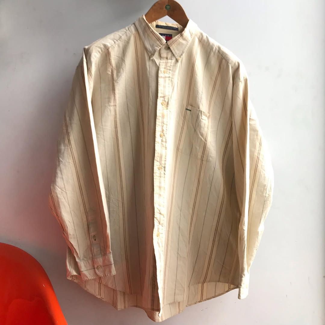 Tommy Hilfiger × Vintage Tommy Hilfiger Button Down Long Sleeves stripe shirt beige Size US L / EU 52-54 / 3 - 6 Thumbnail