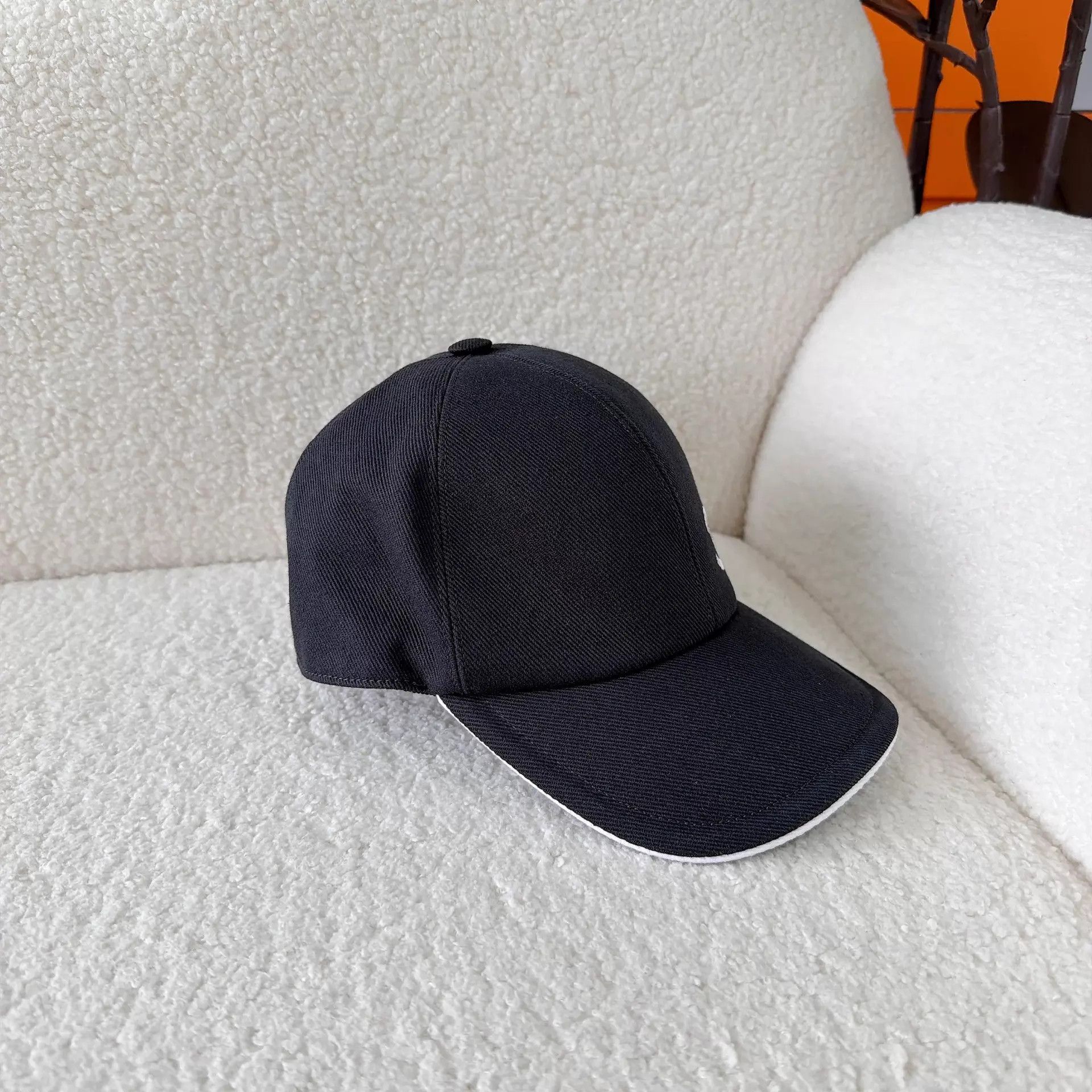 Chanel Chanel 25P Black Embroidered Logo Cap Size ONE SIZE - 2 Thumbnail