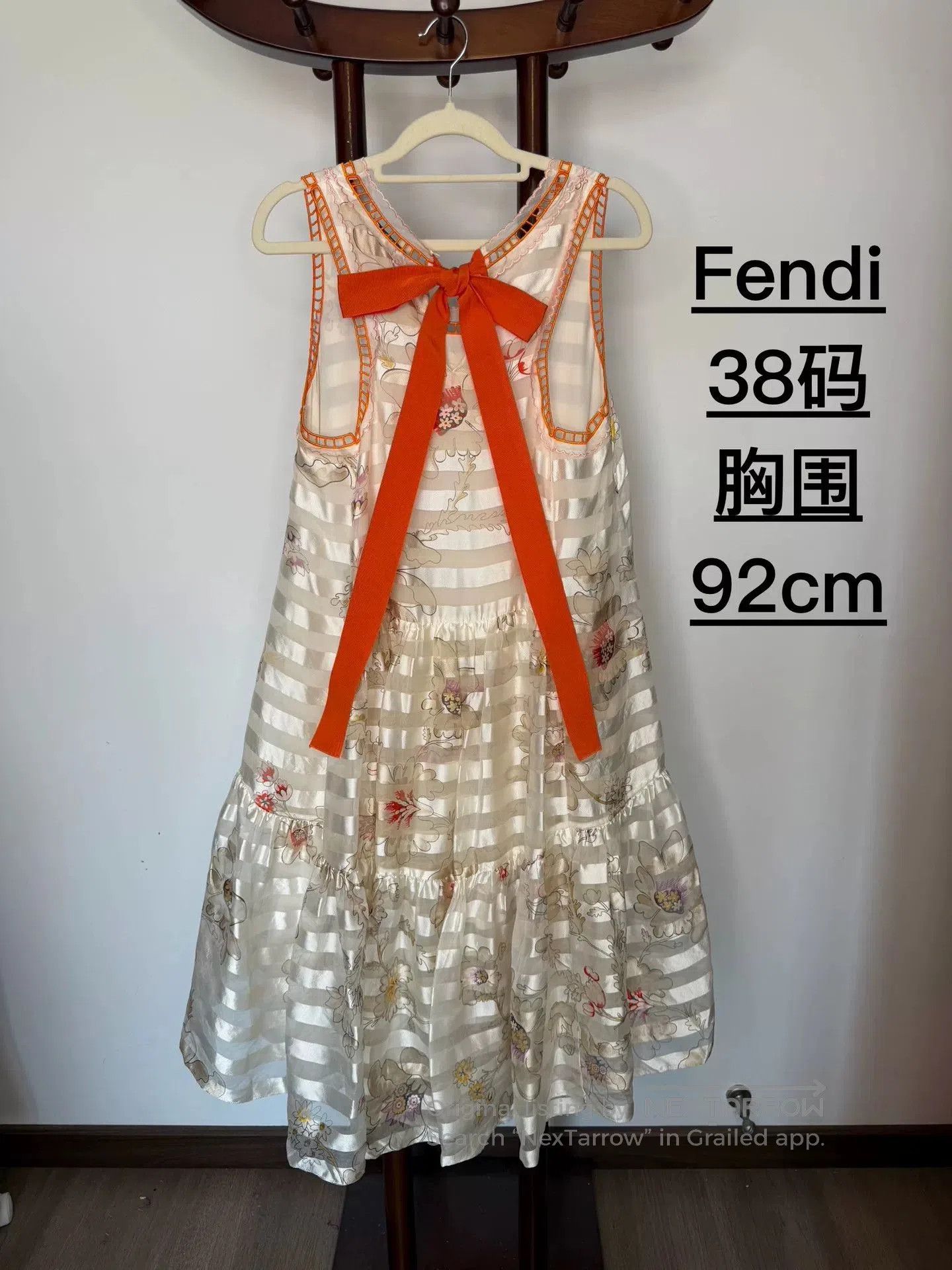 Fendi Fendi Runway Silk Dress Size 38. Size US S / EU 44-46 / 1 - 1 Thumbnail