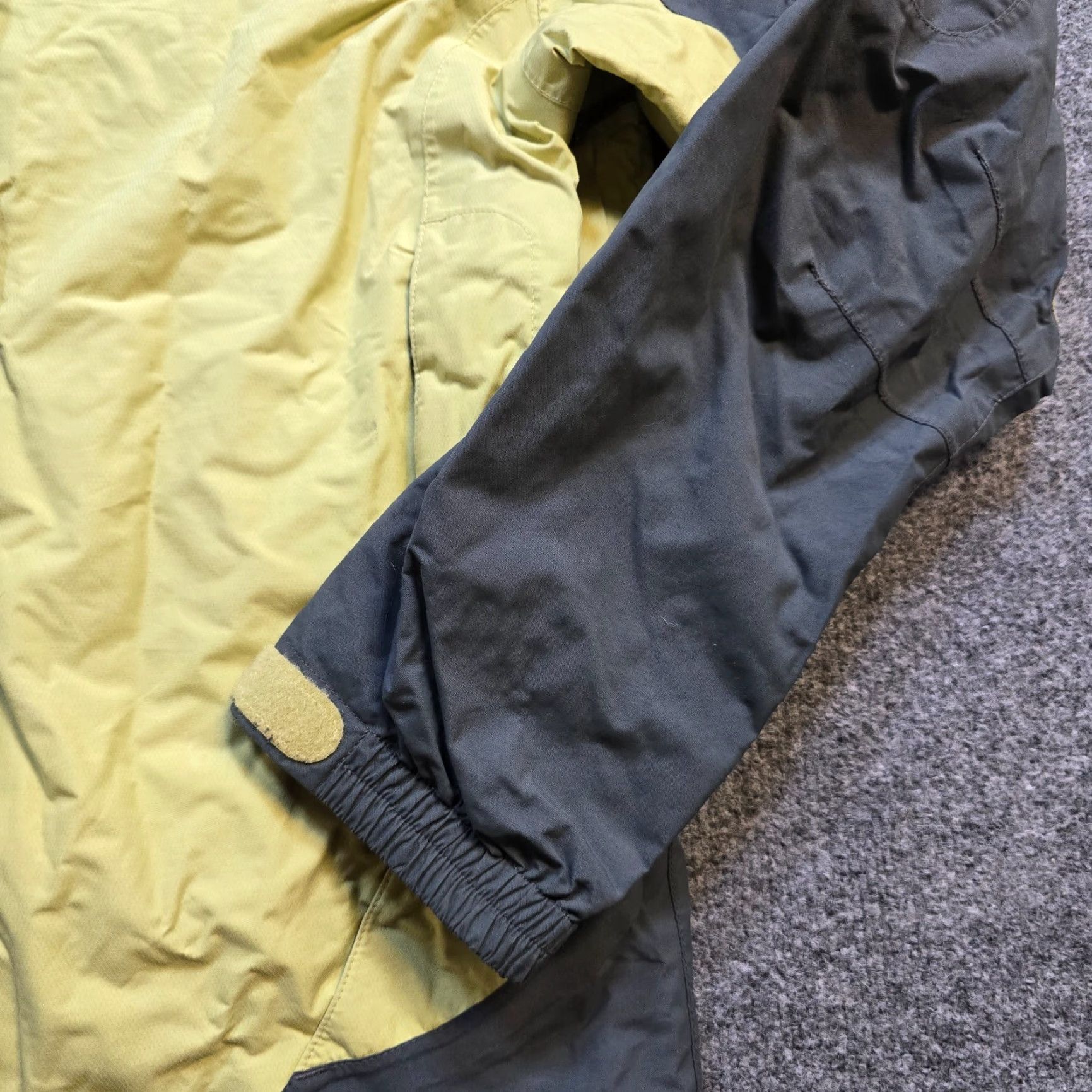 Marmot Marmot Jacket Womens Small Black Nylon Full Zip Outdoor Pocket Windbreaker Mid-Length Jacket Womens Mens Size S / US 4 / IT 40 - 3 Thumbnail