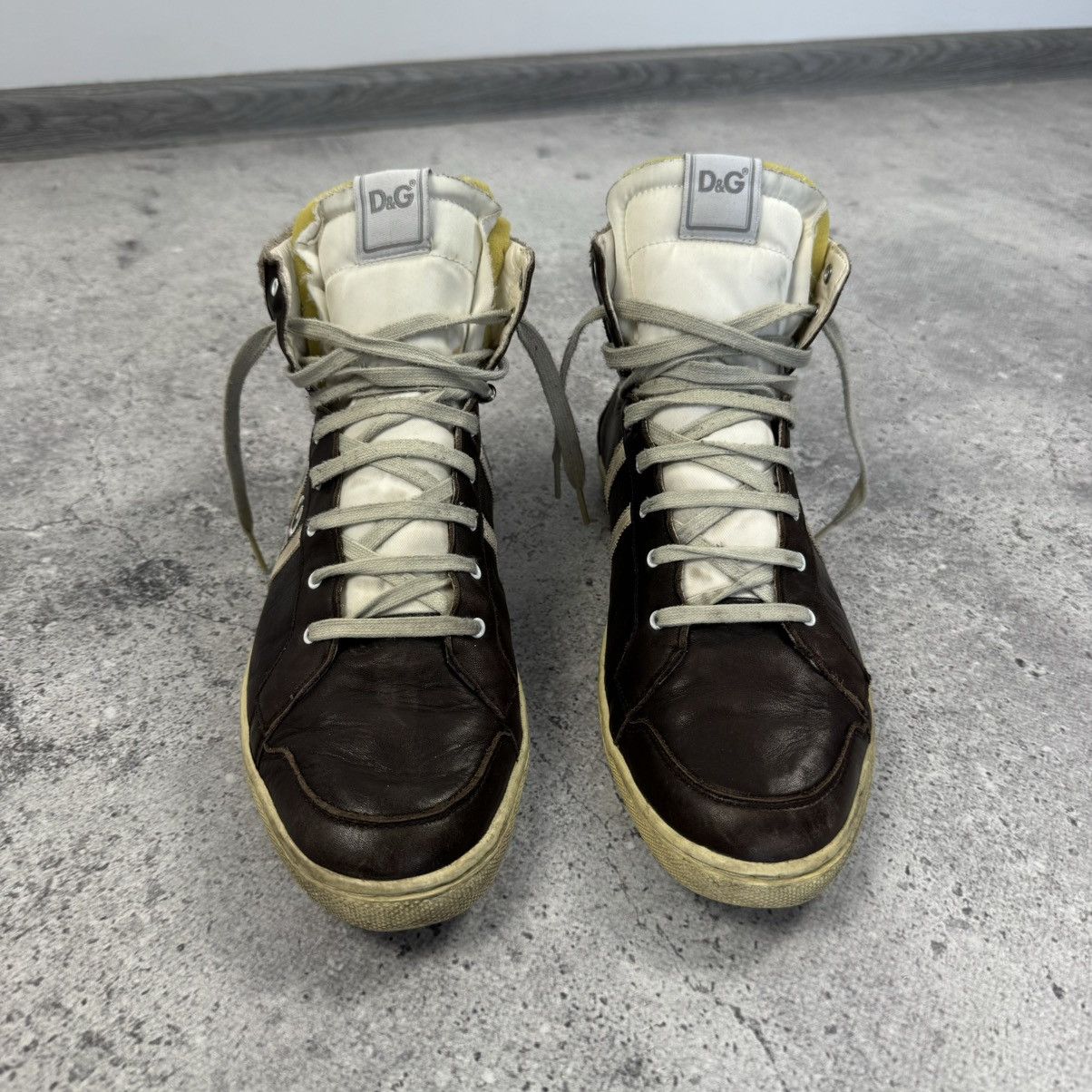 Dolce & Gabbana Dolce & Gabbana Hi Top Leather Sneakers Rare D&G Logo Size US 10 / EU 43 - 5 Thumbnail