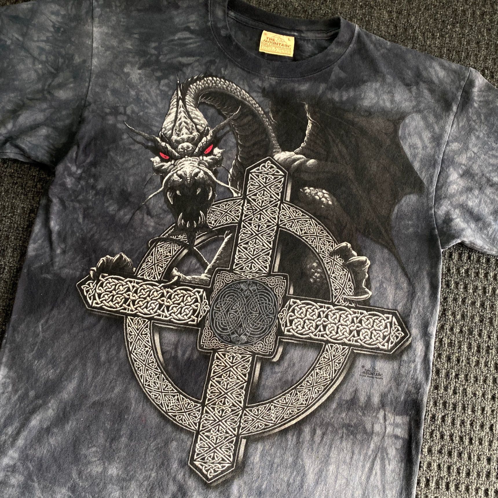 The Mountain VINTAGE The Mountain Tie Dye T Shirt Dragon Cross Fantasy Black Gray L 90s y2k Shirt Adult Unisex Gray Dragon 90s Hippie Retro USA Shirt Size US L / EU 52-54 / 3 - 3 Thumbnail