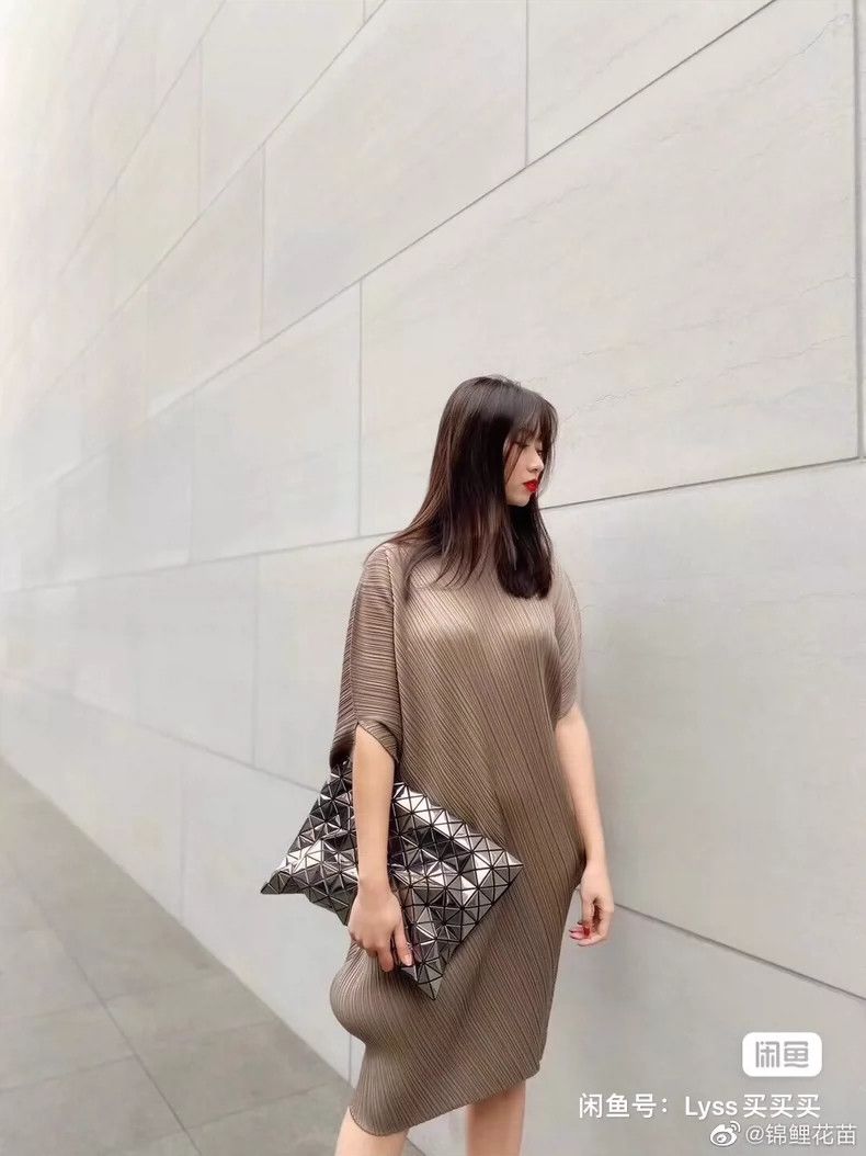 Issey Miyake Issey Miyake Champagne-colored dress Size M / US 6-8 / IT 42-44 - 3 Thumbnail