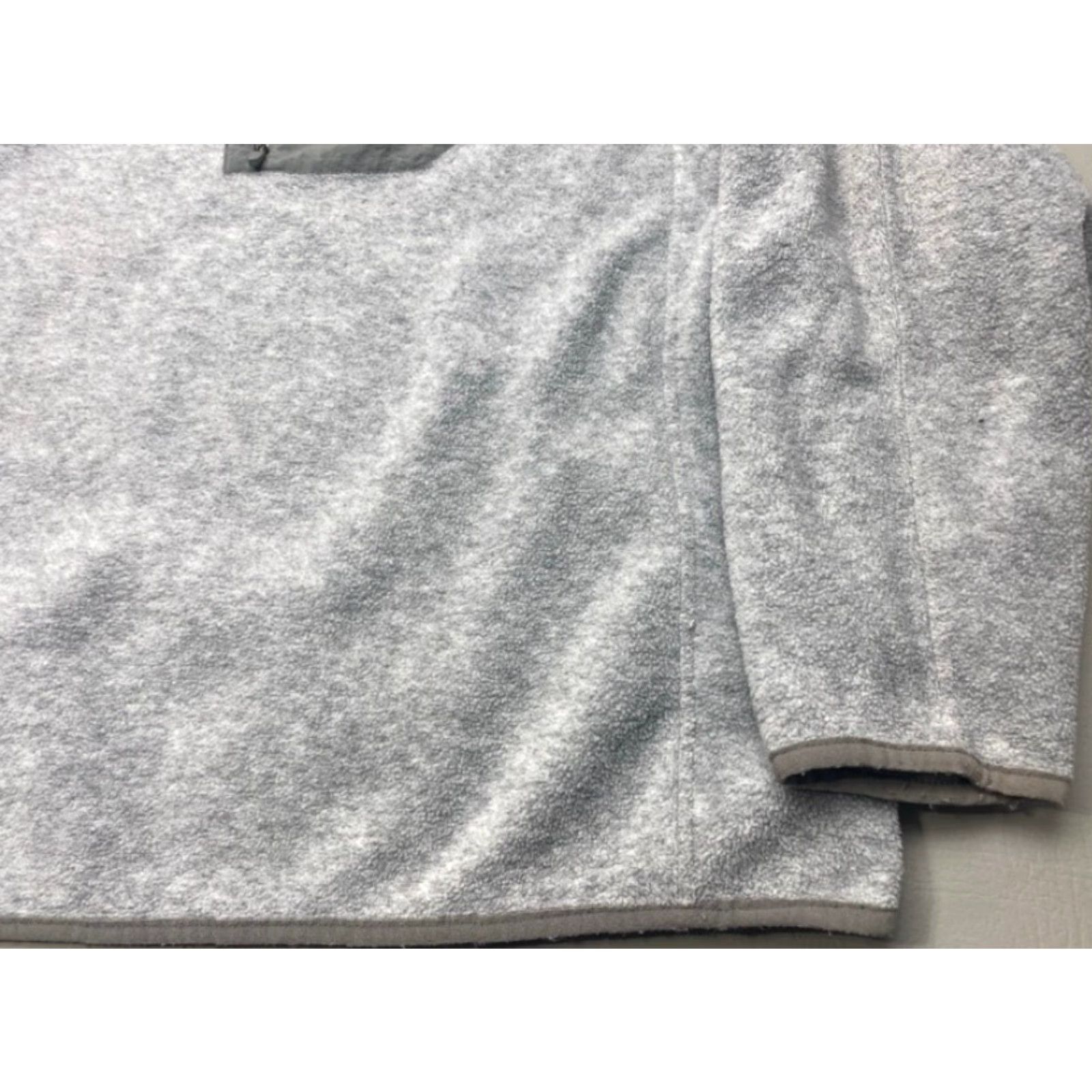 Vineyard Vines Vineyard Vines 1/4 Snap Pullover Fleece Sweater Mens 2XL Gray Active Golf 8276 Size US XXL / EU 58 / 5 - 4 Thumbnail