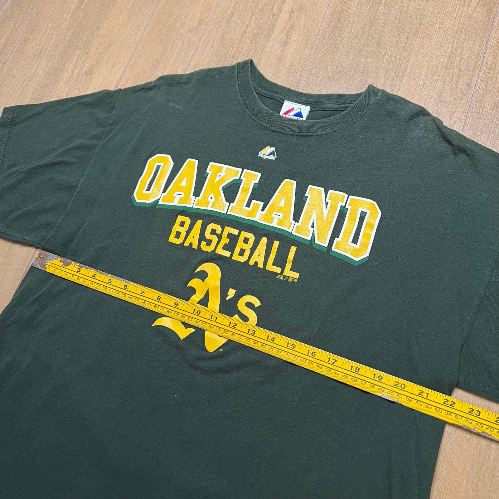 Majestic Vintage Oakland Athletics Baseball T-shirt Men Sz XL Size US XL / EU 56 / 4 - 6 Thumbnail