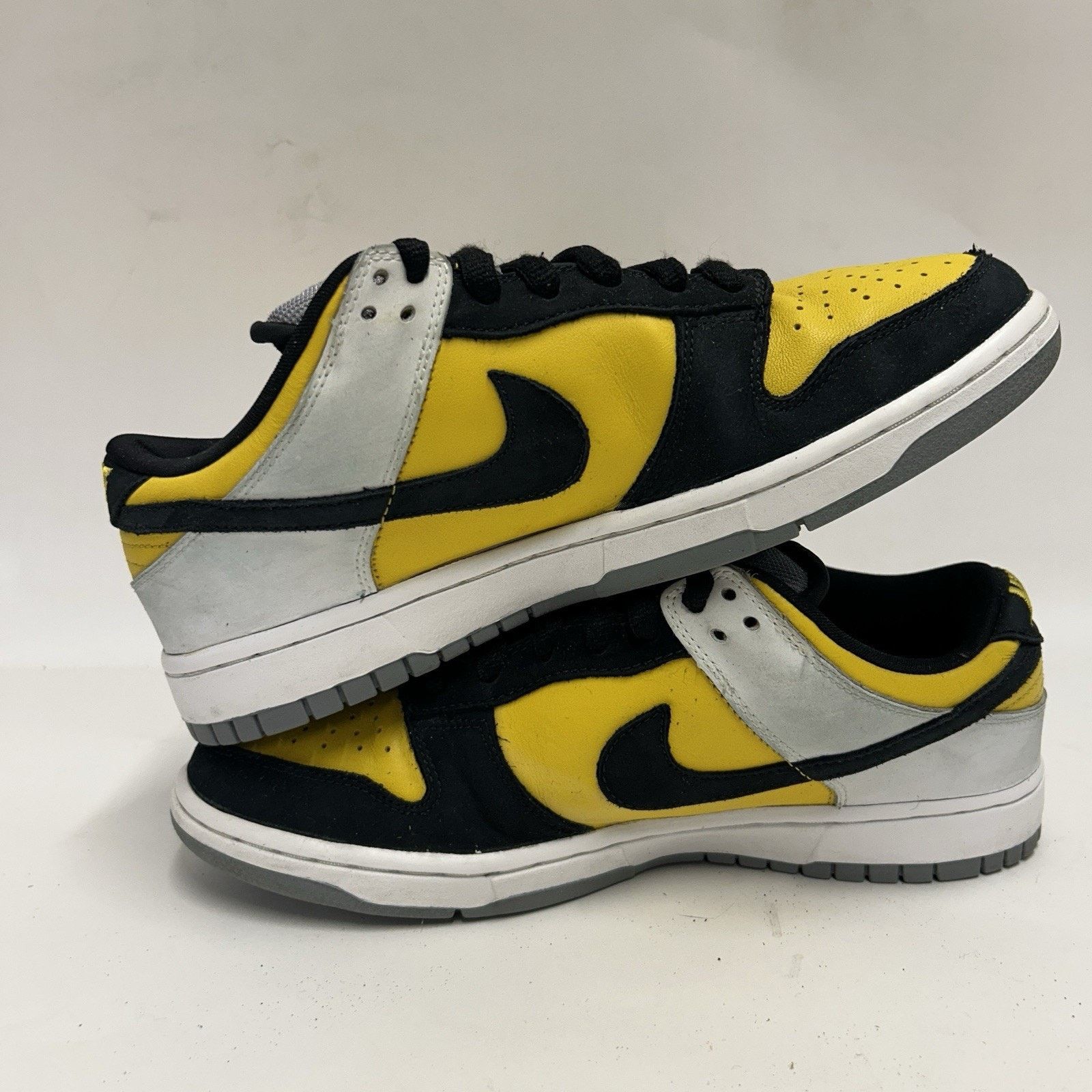 Nike Nike SB Dunk Low Pro “BIC” 304292-701 Size US 9.5 / EU 42-43 - 3 Thumbnail