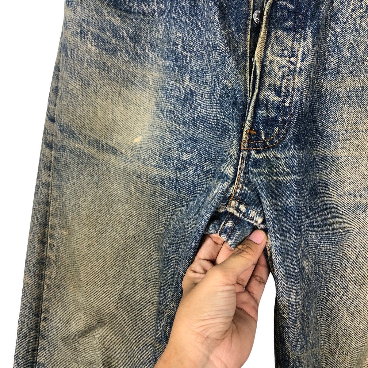 Levi's 🔥VINTAGE DENIM JEANS LEVI’S 501 DISTRESSED RUSTY DESIGN Size US 33 - 15 Thumbnail