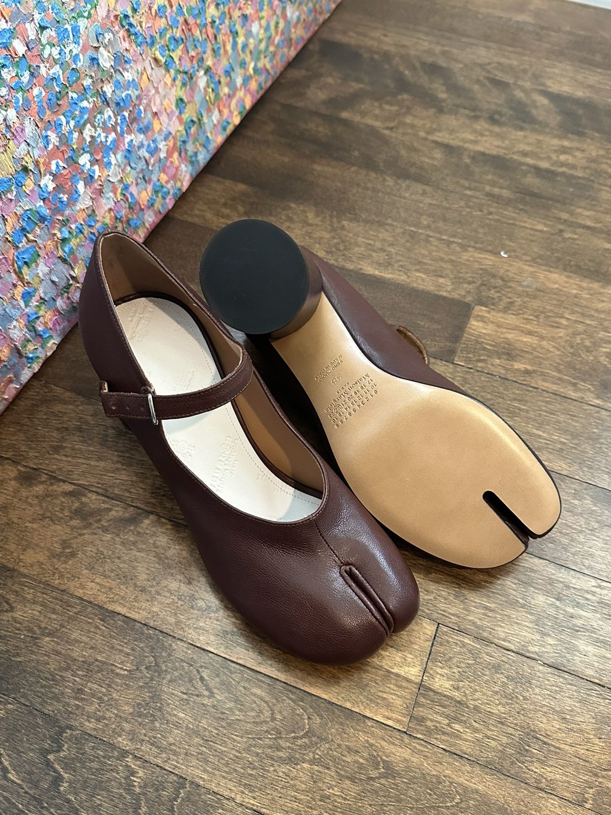 Maison Margiela NIB NWT Maison Martin Margiela Brown Tabi Mary-Jane Heels Size US 7.5 / IT 37.5 - 7 Thumbnail