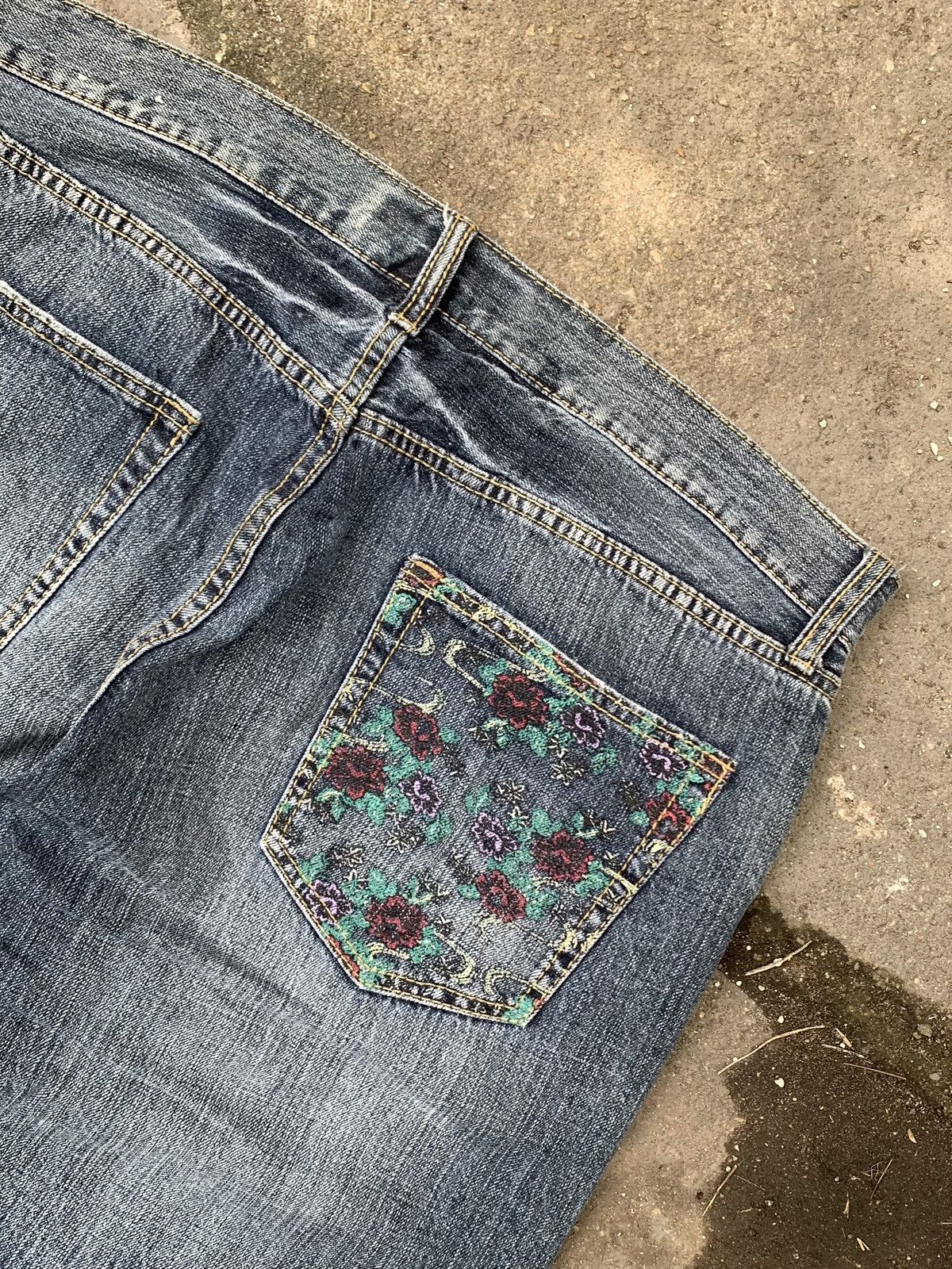 Japanese Brand × Vintage Vintage Y2k Quality Jeans Dragon jorts Size US 37 - 7 Thumbnail