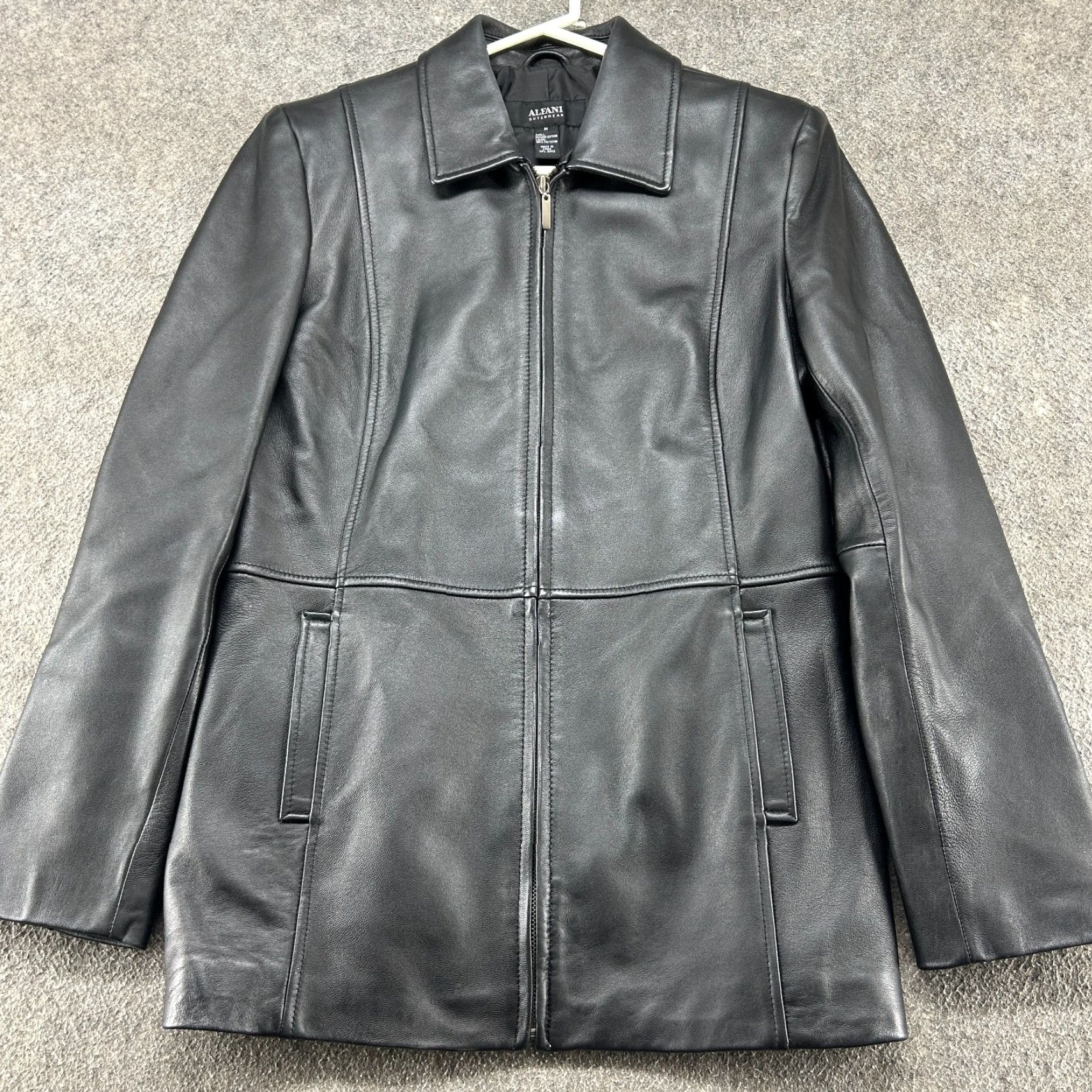 Alfani VINTAGE Alfani Jacket Womens M Black Genuine Leather Full Zip Lined Long 90s Y2K Size M / US 6-8 / IT 42-44 - 2 Thumbnail