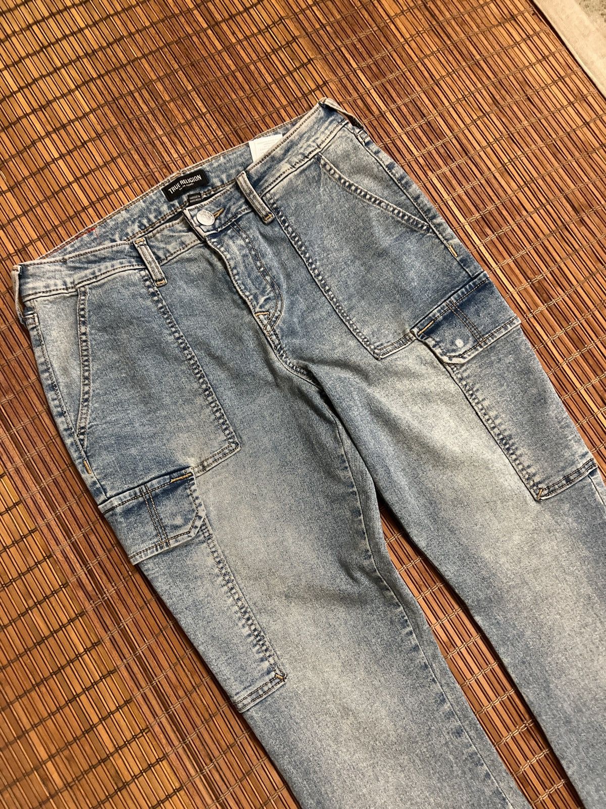 True Religion True Religion light blue denim cargo bootcut jean NWOT Size 30" / US 8 / IT 44 - 6 Thumbnail
