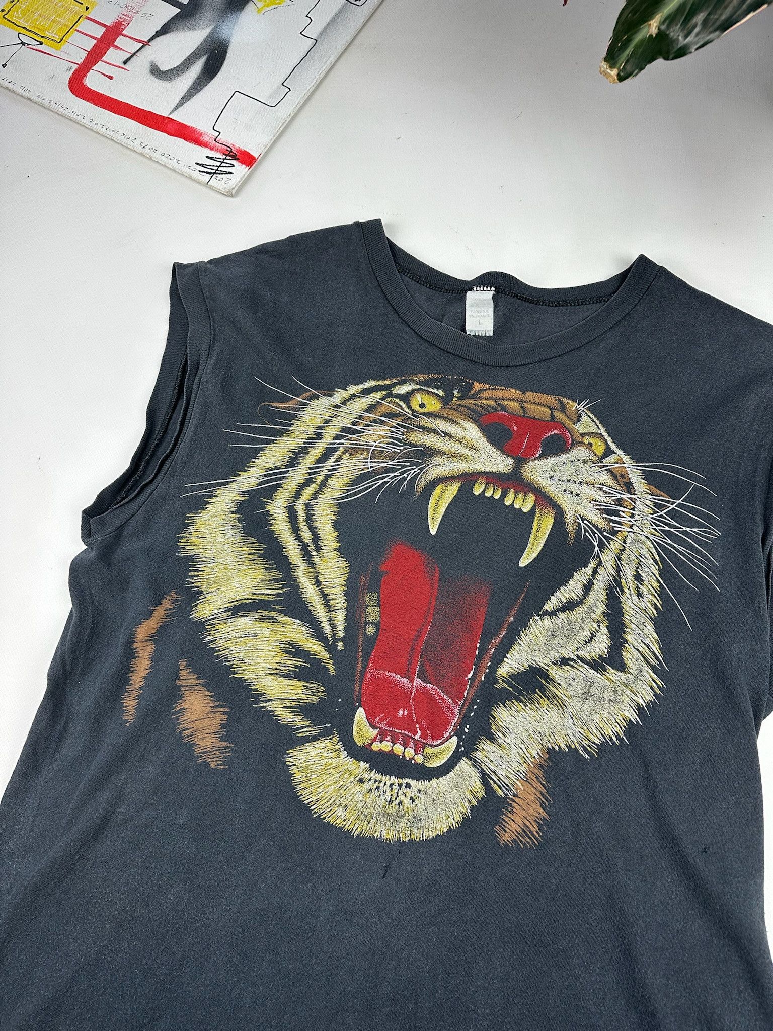 Vintage Vintage Tiger Graphic Big Print Tee T-shirt 90s west Size US M / EU 48-50 / 2 - 11 Thumbnail