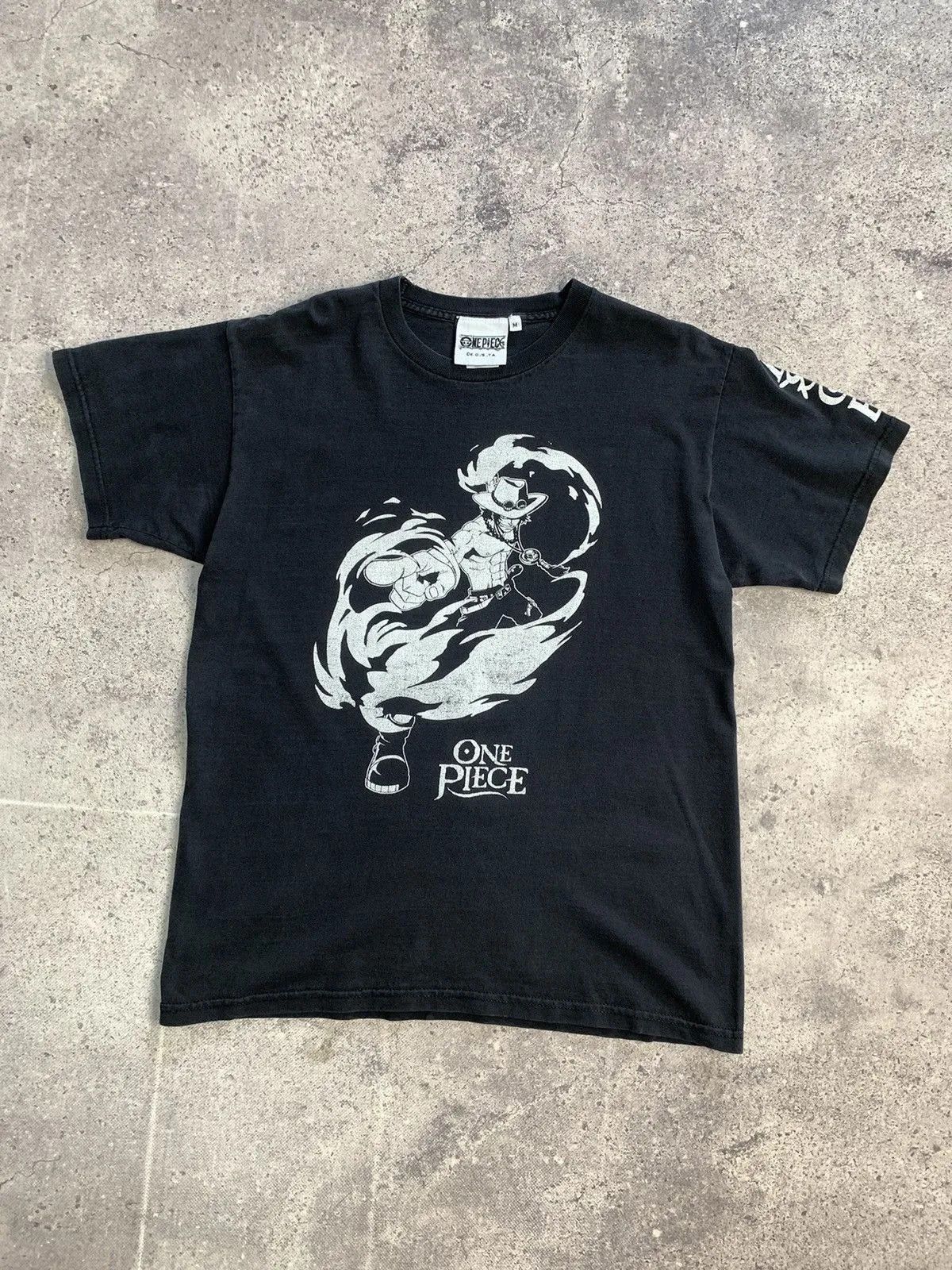 One Piece 👉 Vintage 90s Bootleg Anime T-Shirt – One Piece Graphic Tee Size US M / EU 48-50 / 2 - 2 Thumbnail