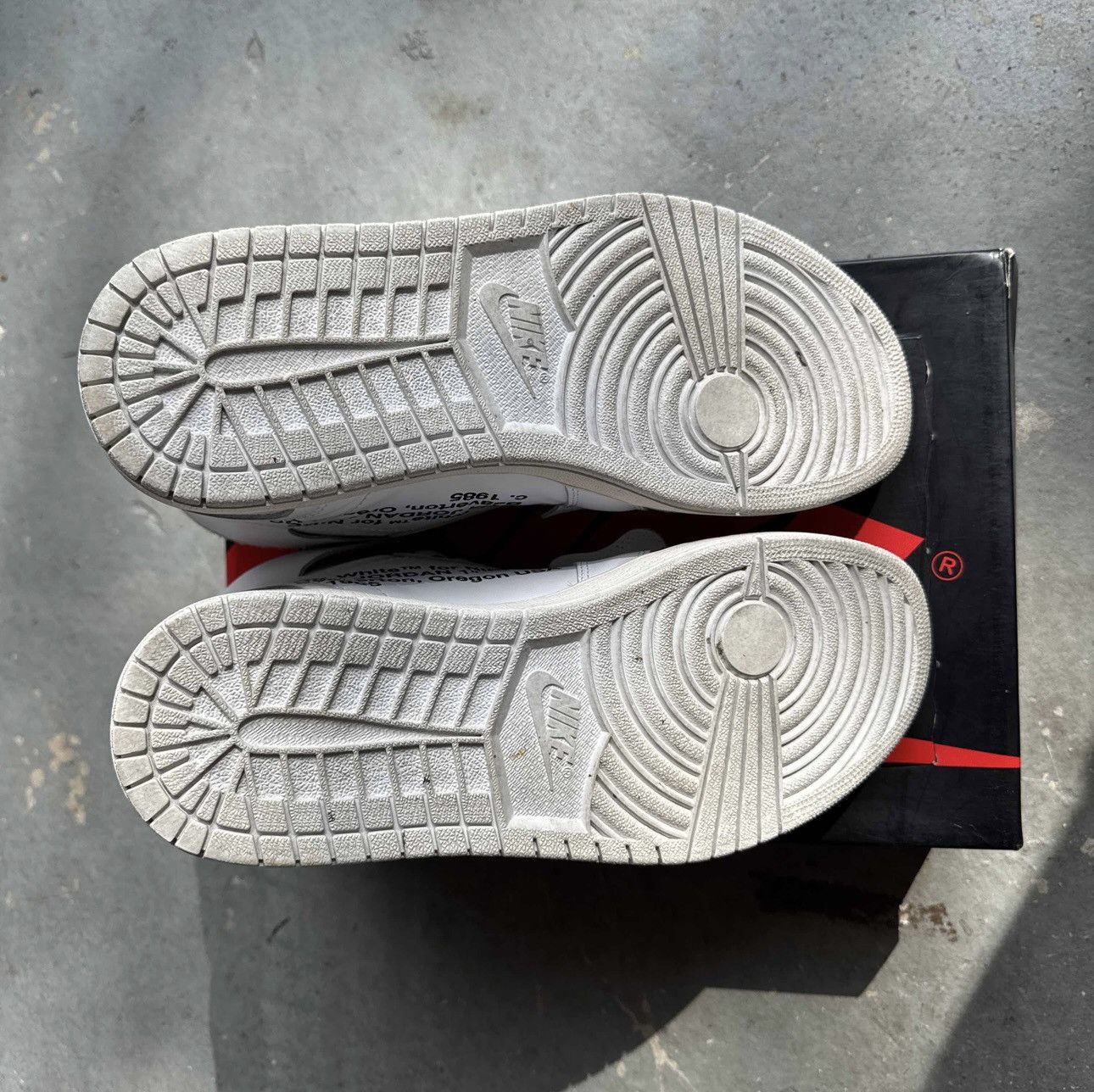 Nike × Off-White Nike x Off White Jordan 1 High ‘OG White’ 2018 Size US 11 / EU 44 - 5 Thumbnail