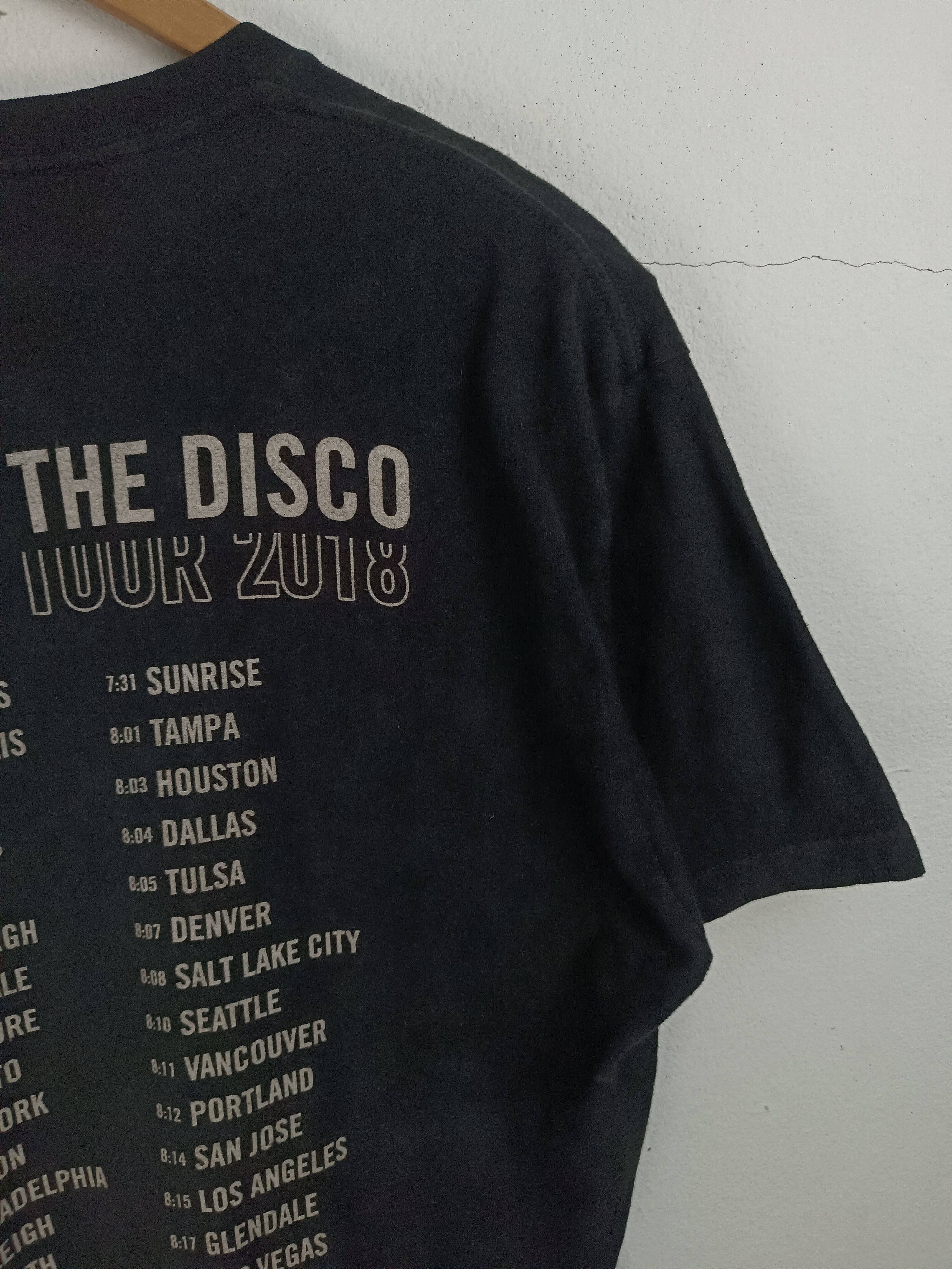 Band Tees VINTAGE '18 PANIC AT THE DISCO TOUR TEE mcr paramore fob Size US XL / EU 56 / 4 - 11 Thumbnail