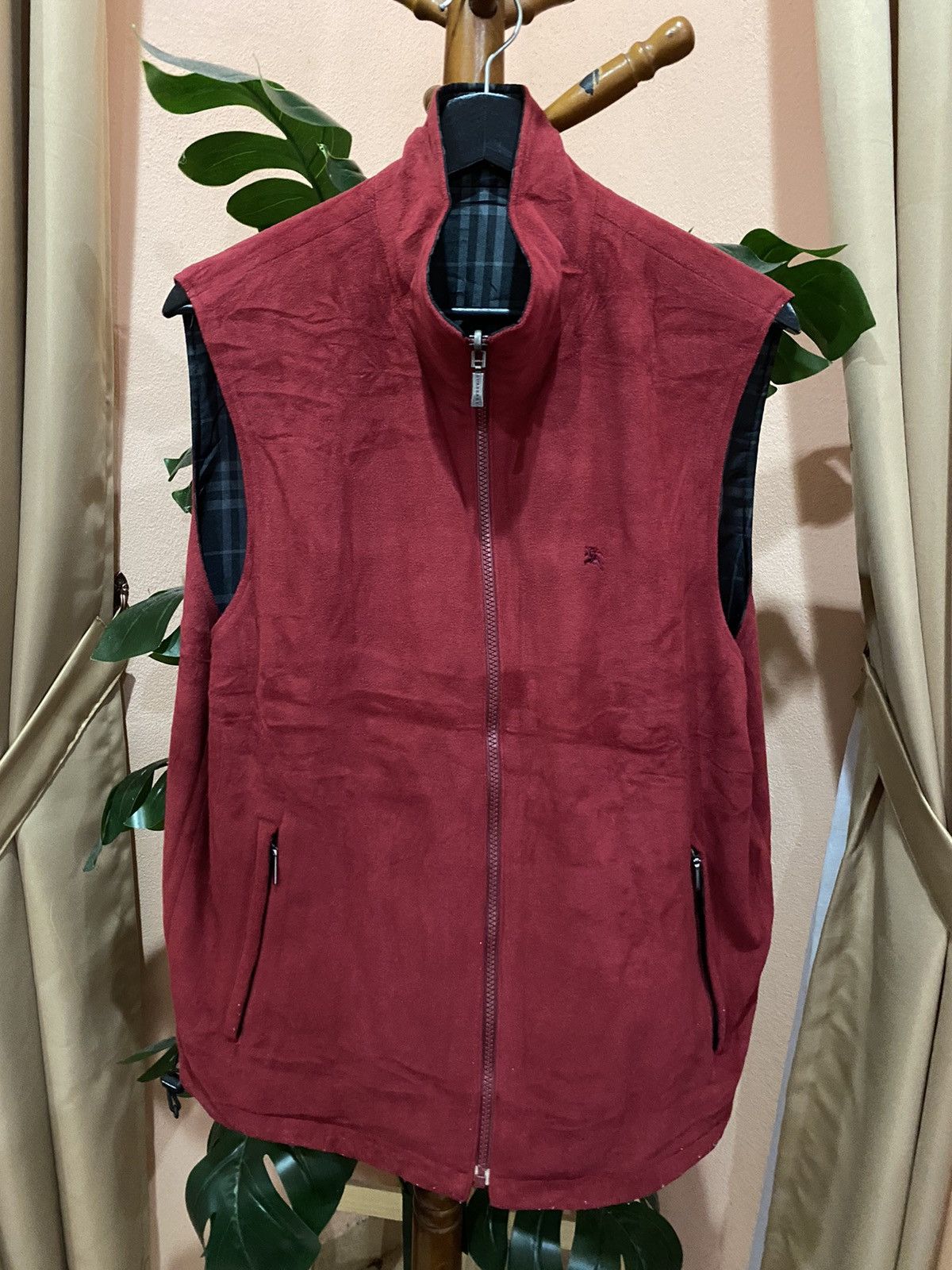 Burberry Burberry Golf Red Suede Vest Vintage Men’s Luxury Sportswear Size US M / EU 48-50 / 2 - 1 Thumbnail