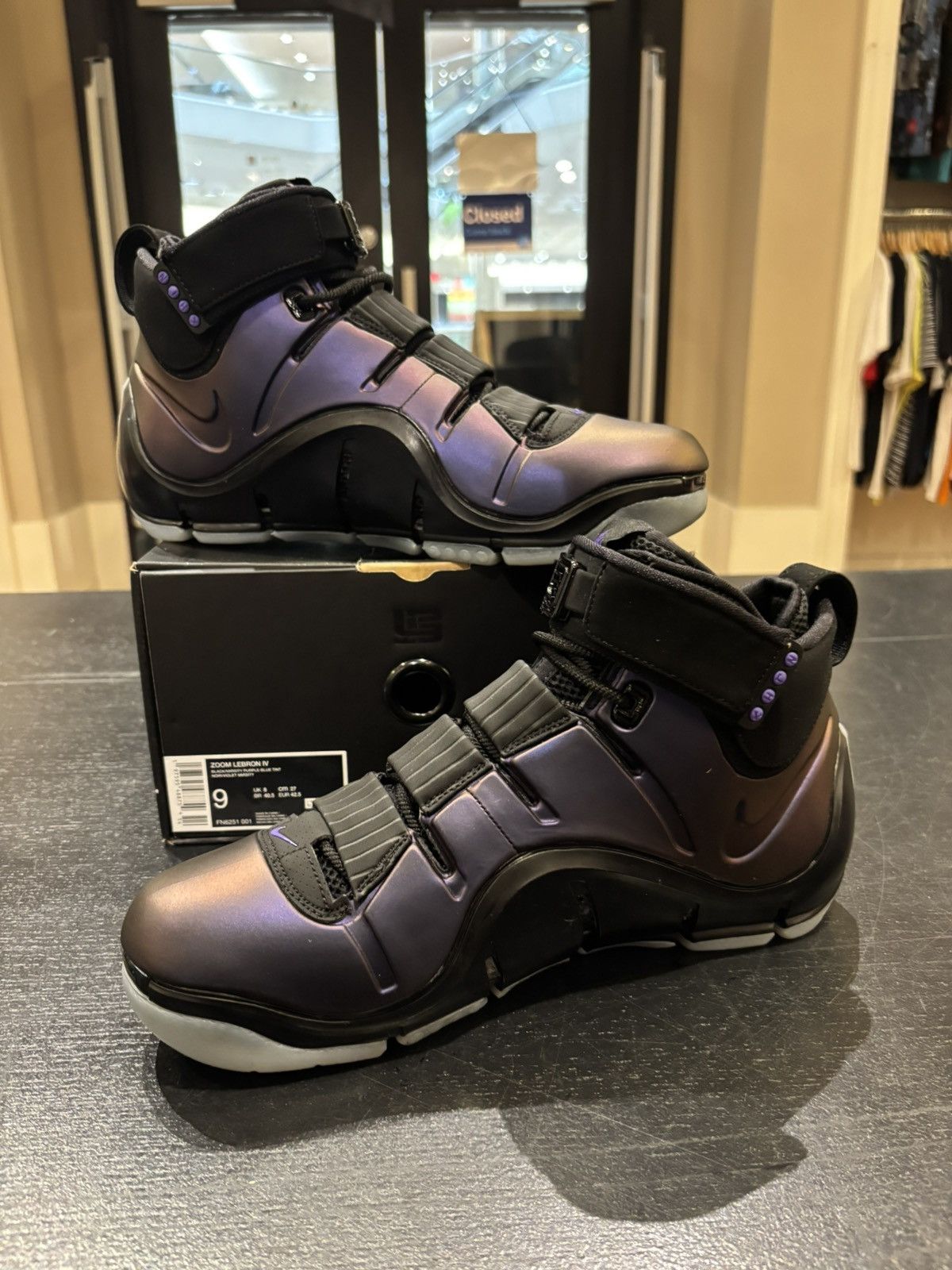 Nike Lebron 4 ‘Eggplant’ Size US 9 / EU 42 - 2 Thumbnail