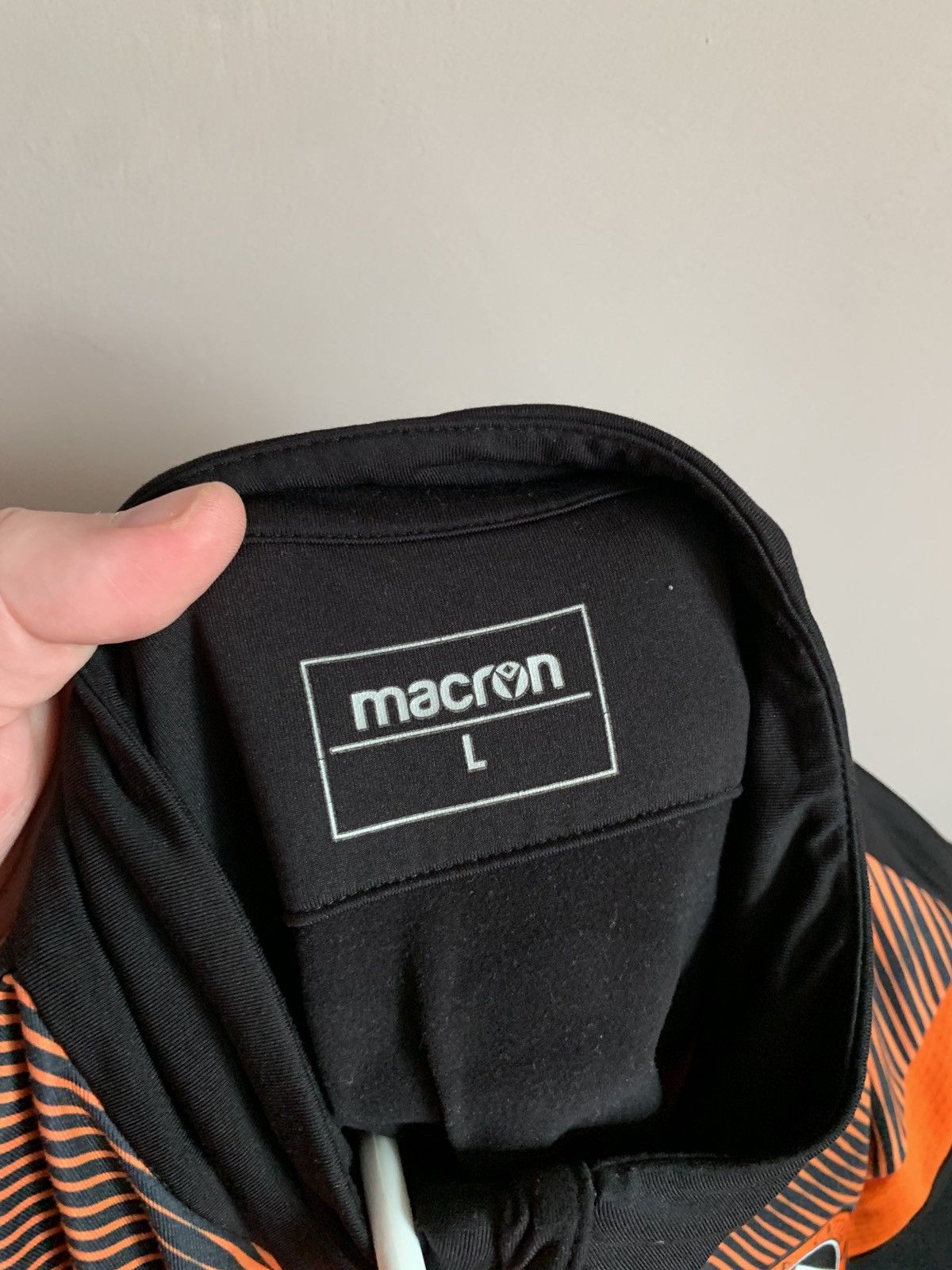 Macron Dundee United 1/3 Football Long Sleeve Shirt Macron Soccer L Size US L / EU 52-54 / 3 - 9 Thumbnail
