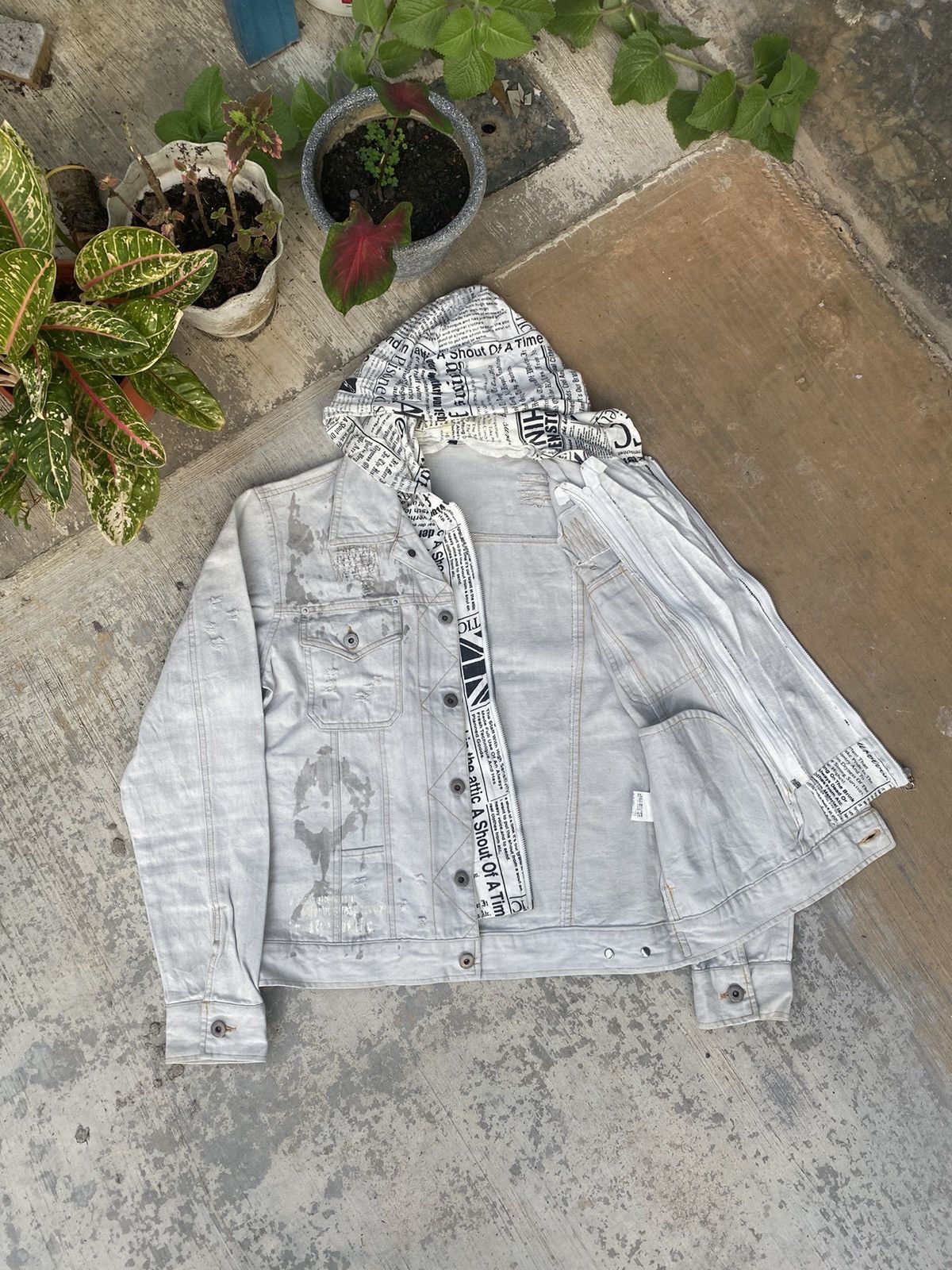 In The Attic Distressed In the Attic Homme Denim Jacket Size M / US 6-8 / IT 42-44 - 3 Thumbnail