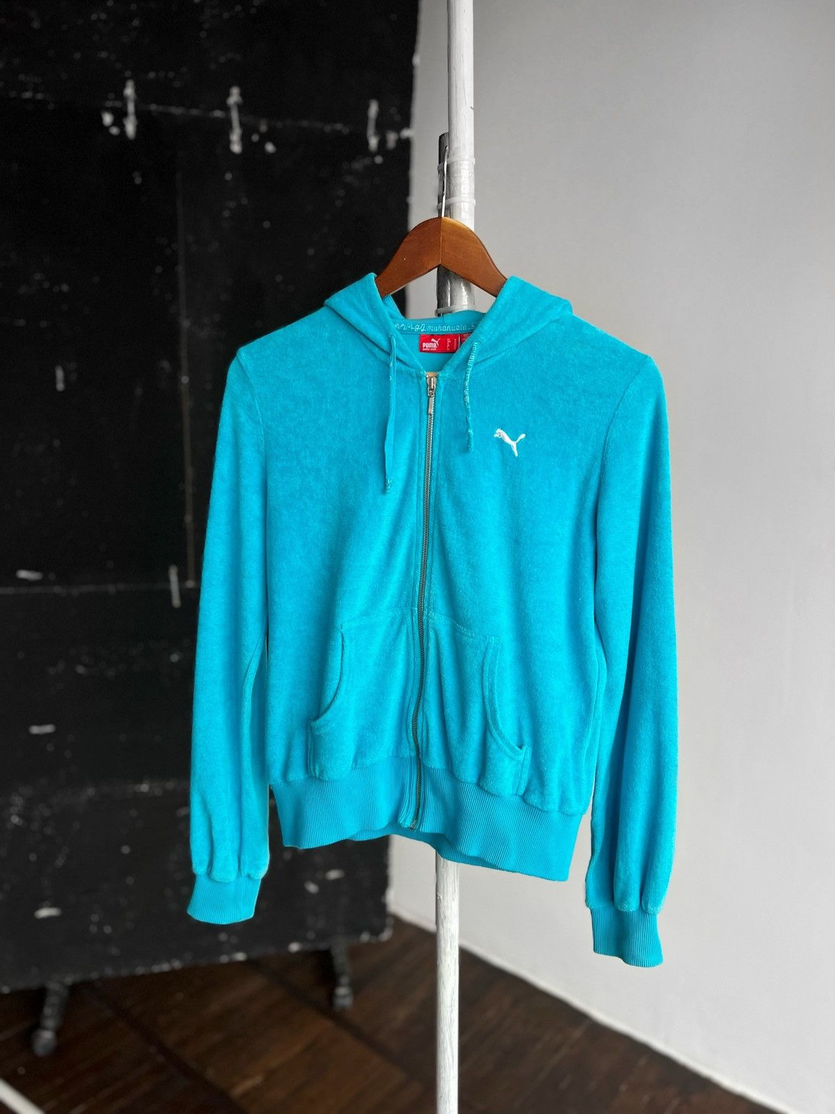 Puma × Vintage Puma Womens Vintage Full Zip Blue Hoodie Velvet Pockets Logo Size M / US 6-8 / IT 42-44 - 1 Thumbnail