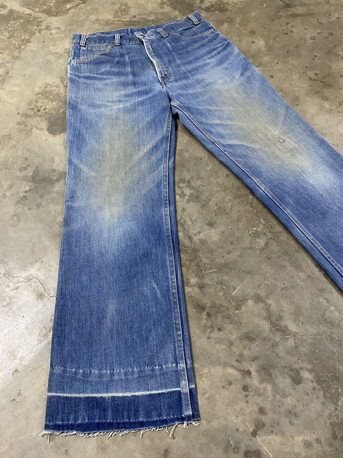 Jean × Levi's × Vintage Flare Jeans Vintage Levis Distressed Denim Boot Cut @220 Size US 32 / EU 48 - 1 Thumbnail