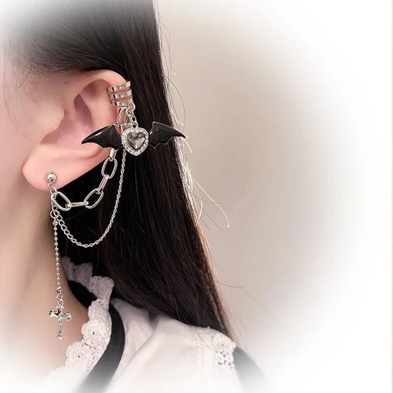 Jewelry Black Crystal Heart Wing Cross Chain Size ONE SIZE - 3 Thumbnail