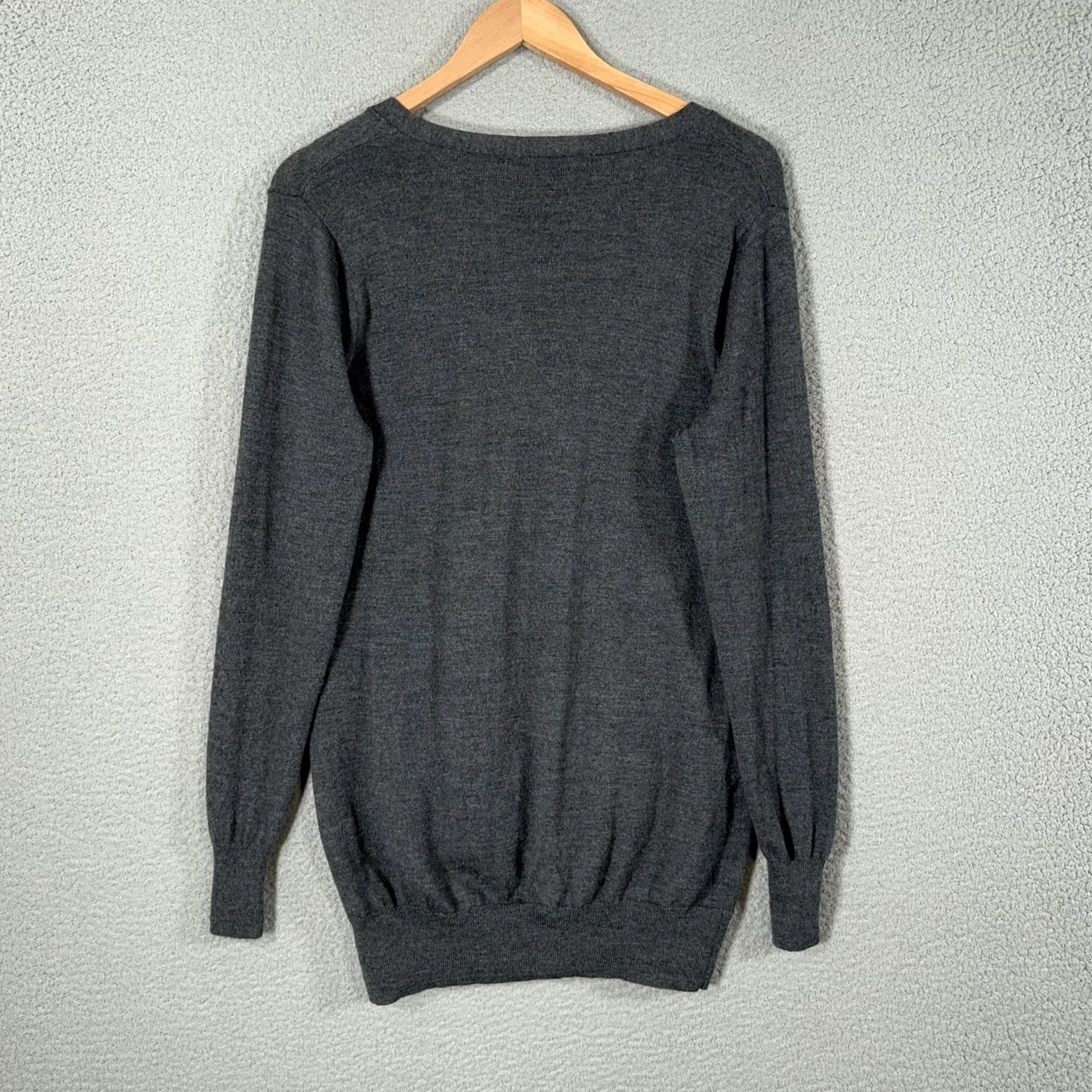 Polo Ralph Lauren VINTAGE Ralph Lauren Sport Cardigan Women L Gray Merino Wool V-Neck Embroidered Crest Front Pockets 90s Moments Size L / US 10 / IT 46 - 2 Thumbnail
