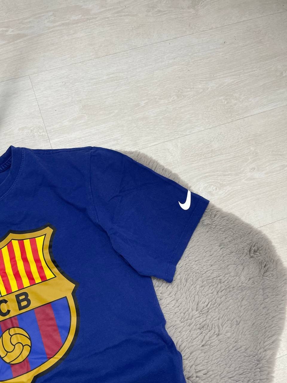 Nike × Vintage Nike Barcelona Vintage Tee Big CENTER Logo Soccer Jersey Size US S / EU 44-46 / 1 - 3 Thumbnail