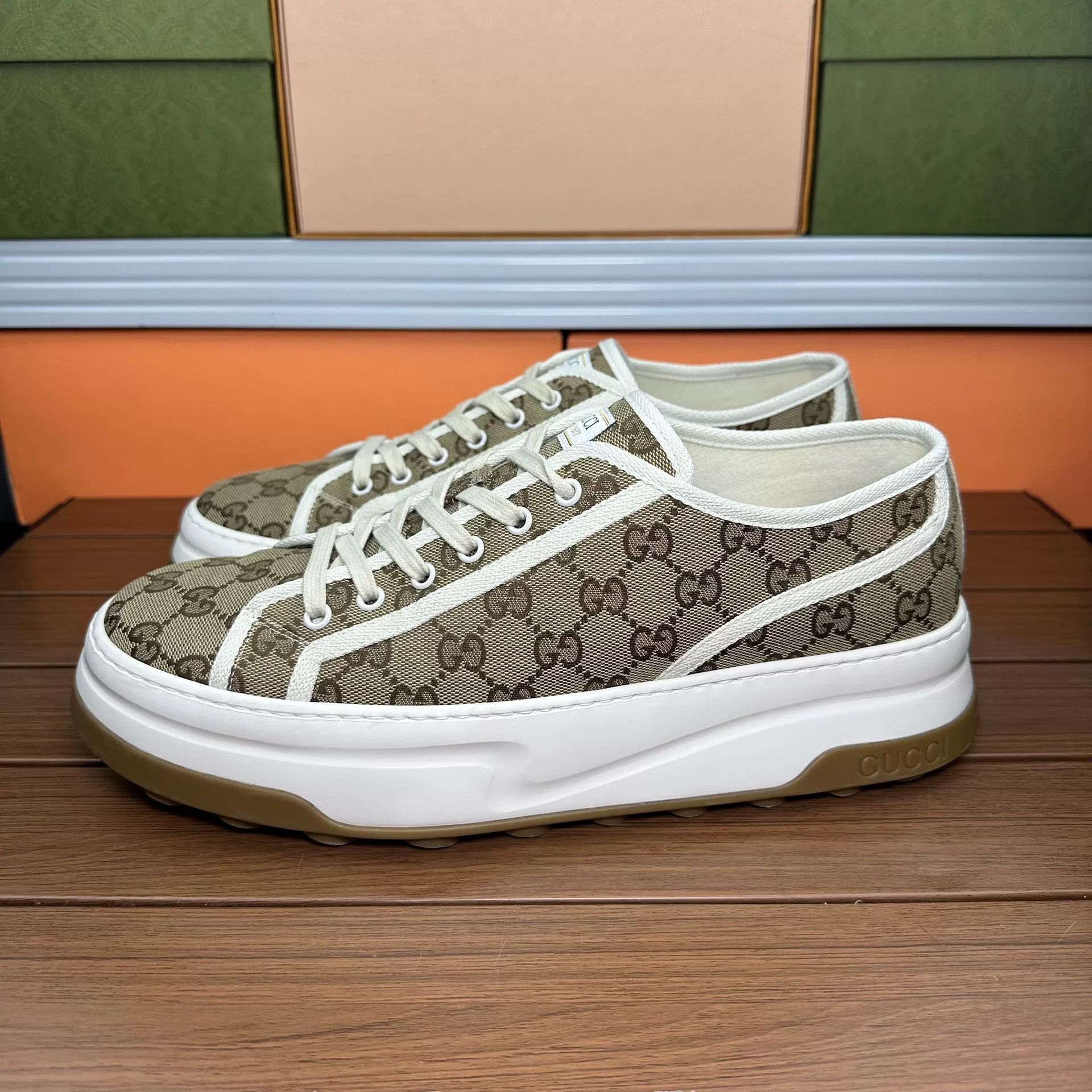Gucci Gucci Casual Brown Lowtop Sneakers 12 Men Size US 12 / EU 45 - 1 Thumbnail